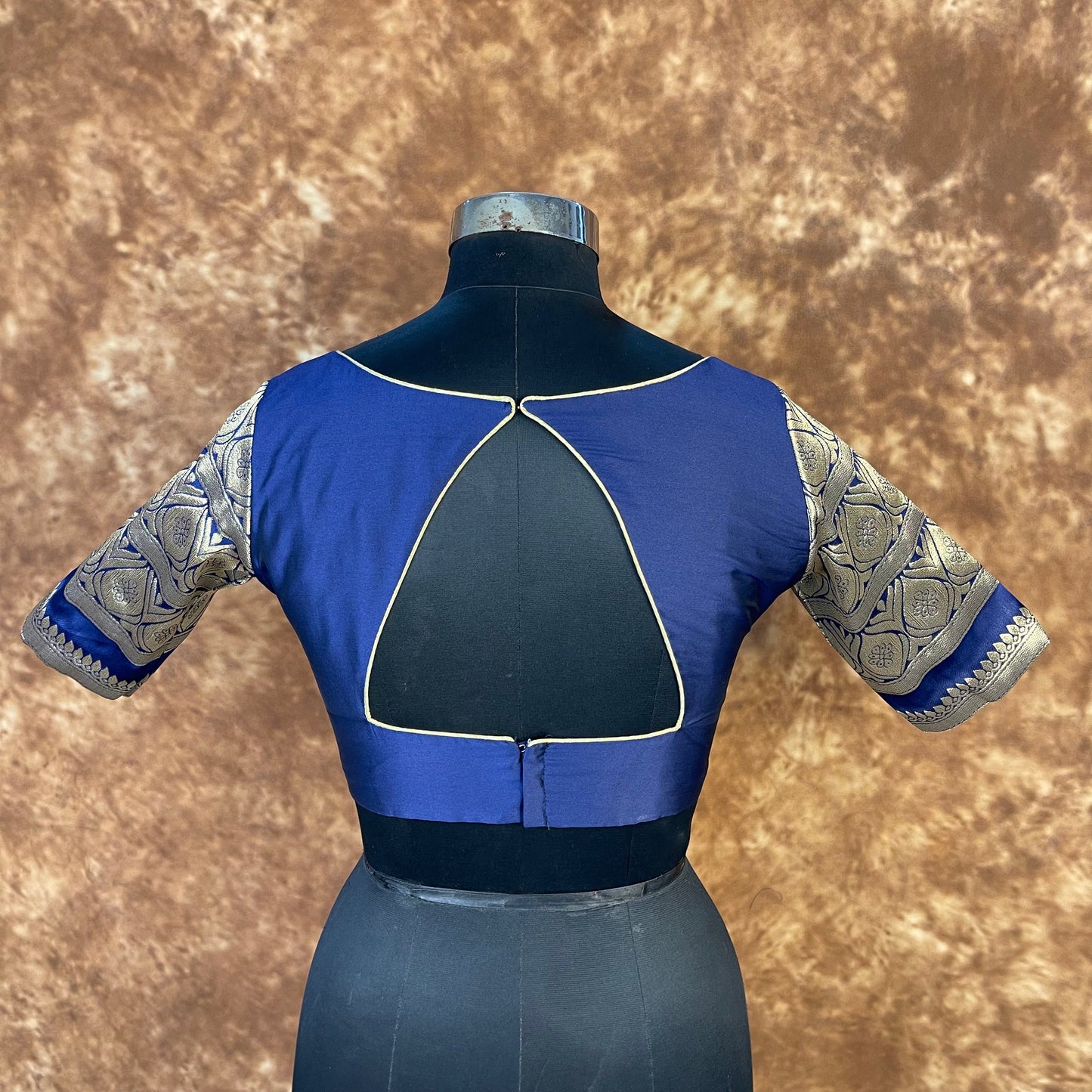 Trypan Blue Blue Coloured Silk / Broket Ready to Wear Blouse - kapda Tailor | Swadesiicart