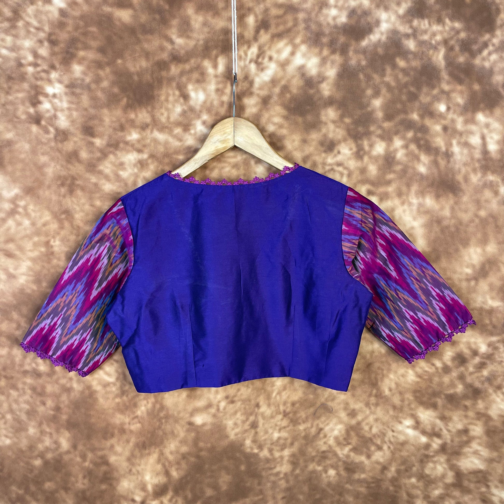 Khwaabon Ka Jharokha Blue Coloured Cotton Silk /Silk Ready to Wear Blouse - kapda Tailor | Swadesiicart