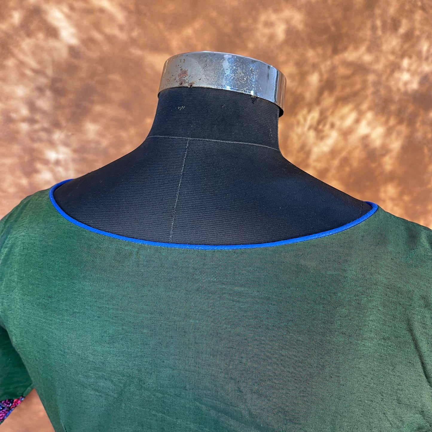 Hari Bhari Zindagi Green Coloured Chanderi Ready to Wear Blouse - kapda Tailor | Swadesiicart
