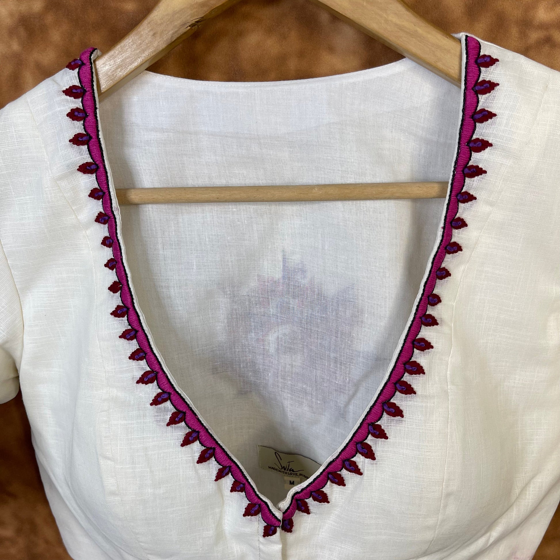 Jumaani Jashn Off White Coloured Slub Cotton Ready to Wear Blouse - kapda Tailor | Swadesiicart