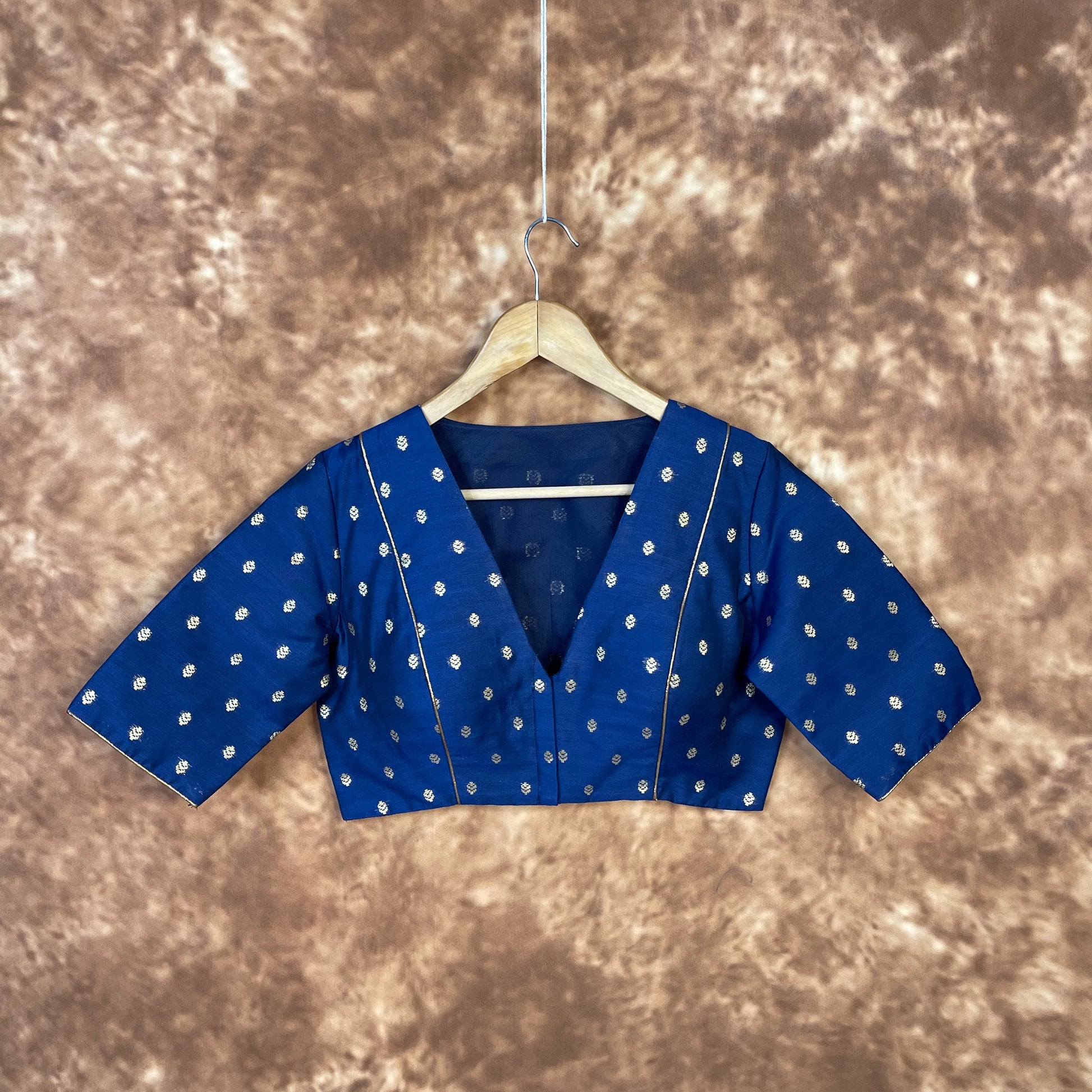 Coral Jari Buta Blue Coloured Silk With Zari Buta Ready to Wear Blouse - kapda Tailor | Swadesiicart