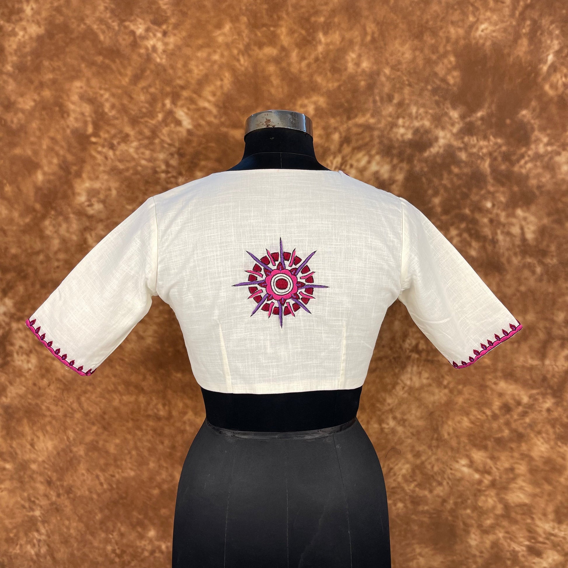 Jumaani Jashn Off White Coloured Slub Cotton Ready to Wear Blouse - kapda Tailor | Swadesiicart