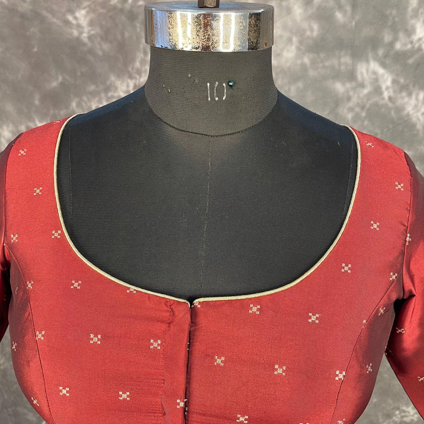 Matargashti Maroon Coloured Silk Ready to Wear Blouse - kapda Tailor | Swadesiicart