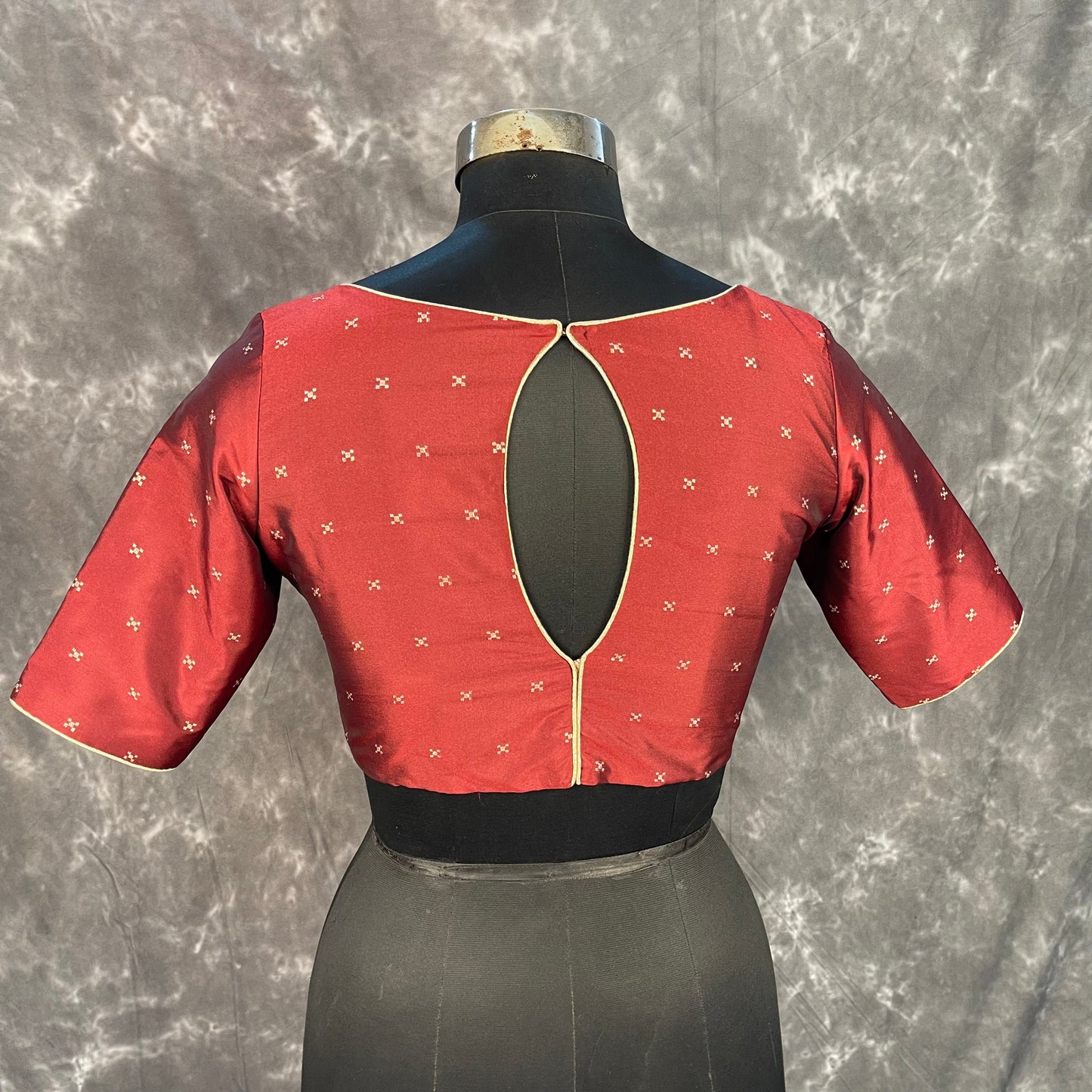 Matargashti Maroon Coloured Silk Ready to Wear Blouse - kapda Tailor | Swadesiicart