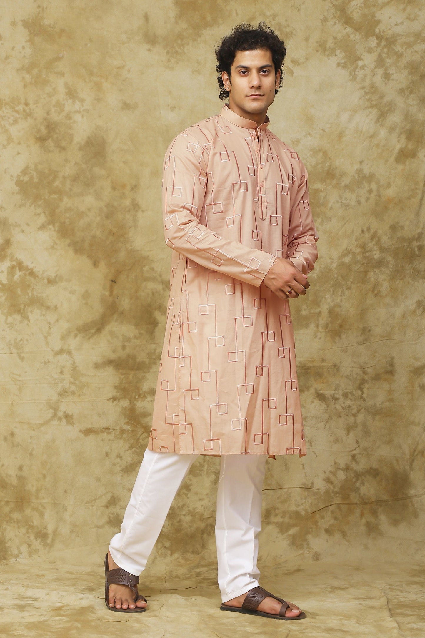 Bluesaanchi Men's Cotton Zari Embroidered Kurta Set - Peach Cream | Swadesiicart