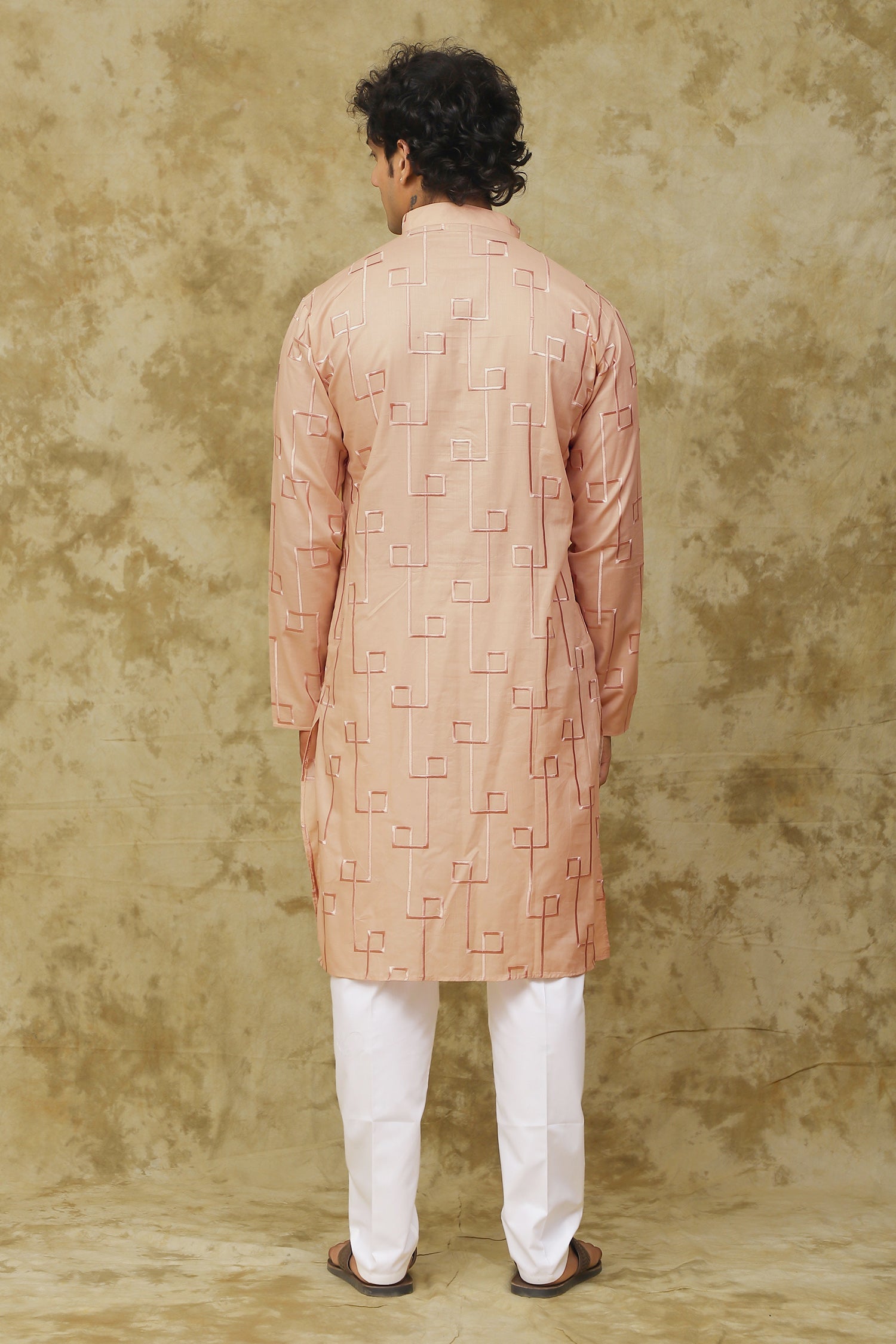 Bluesaanchi Men's Cotton Zari Embroidered Kurta Set - Peach Cream | Swadesiicart