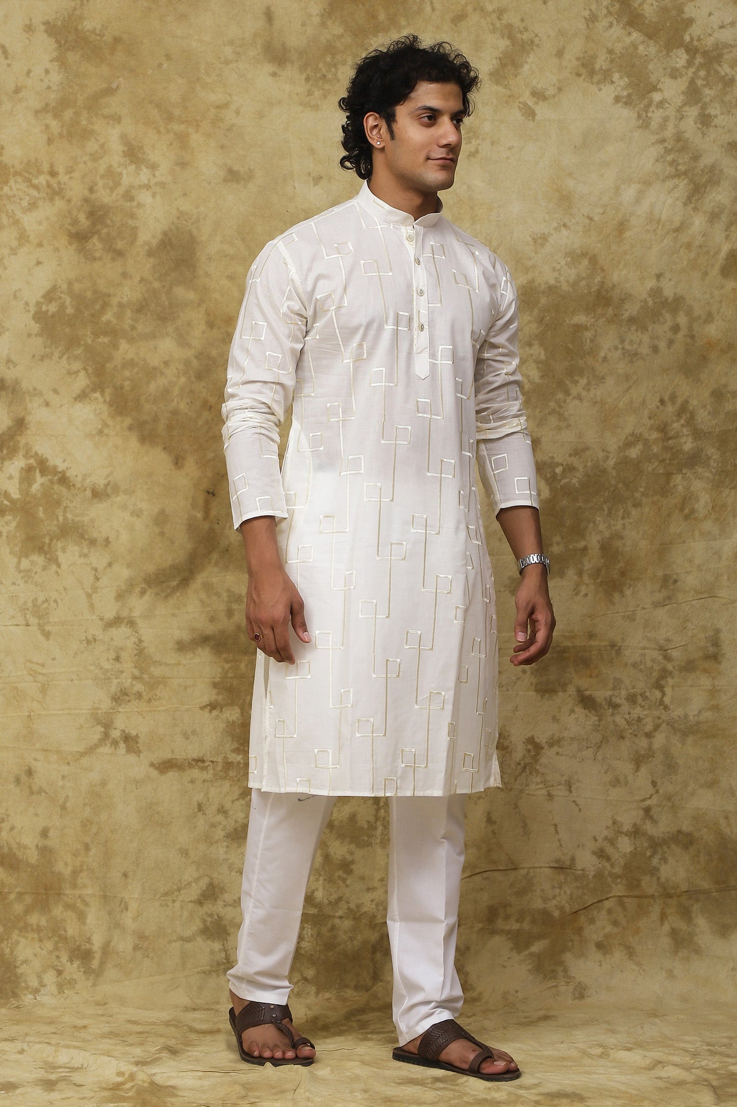 Bluesaanchi Men's Cotton Zari Embroidered Kurta Set - White | Swadesiicart