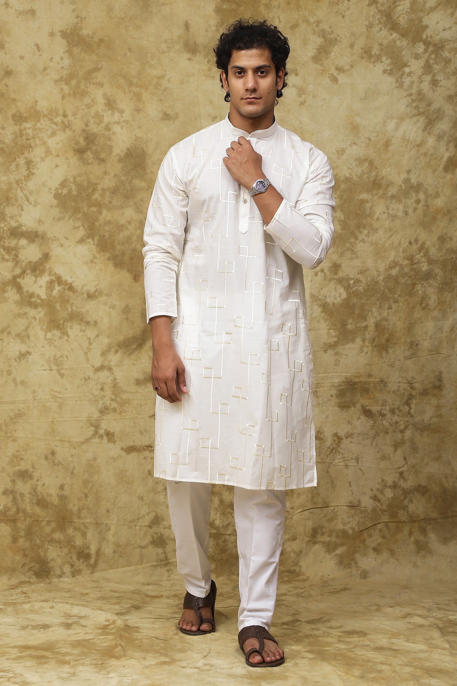 Bluesaanchi Men's Cotton Zari Embroidered Kurta Set - White | Swadesiicart