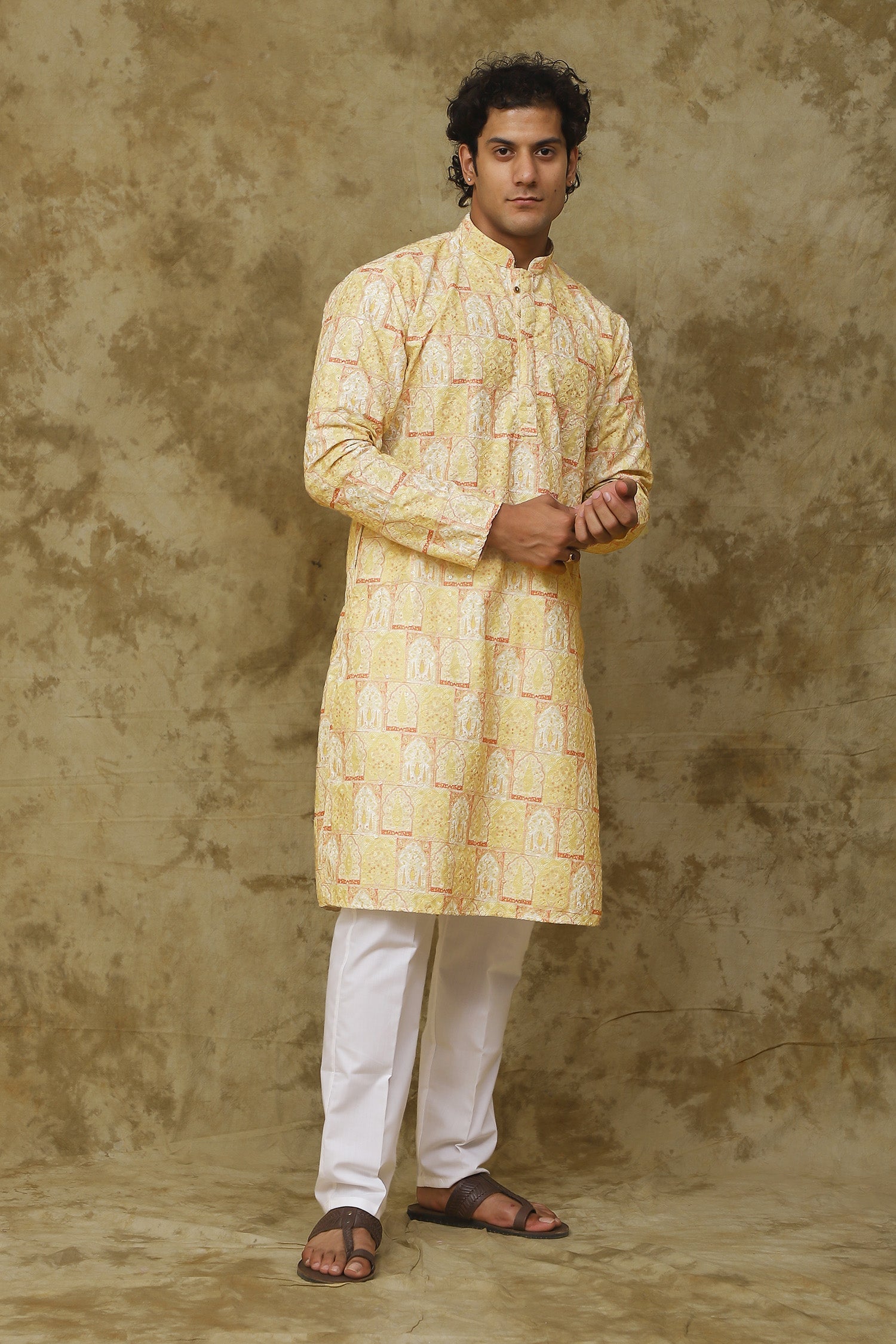 Bluesaanchi Men's Mango Khidki Butta Embroidered Kurta Set | Swadesiicart