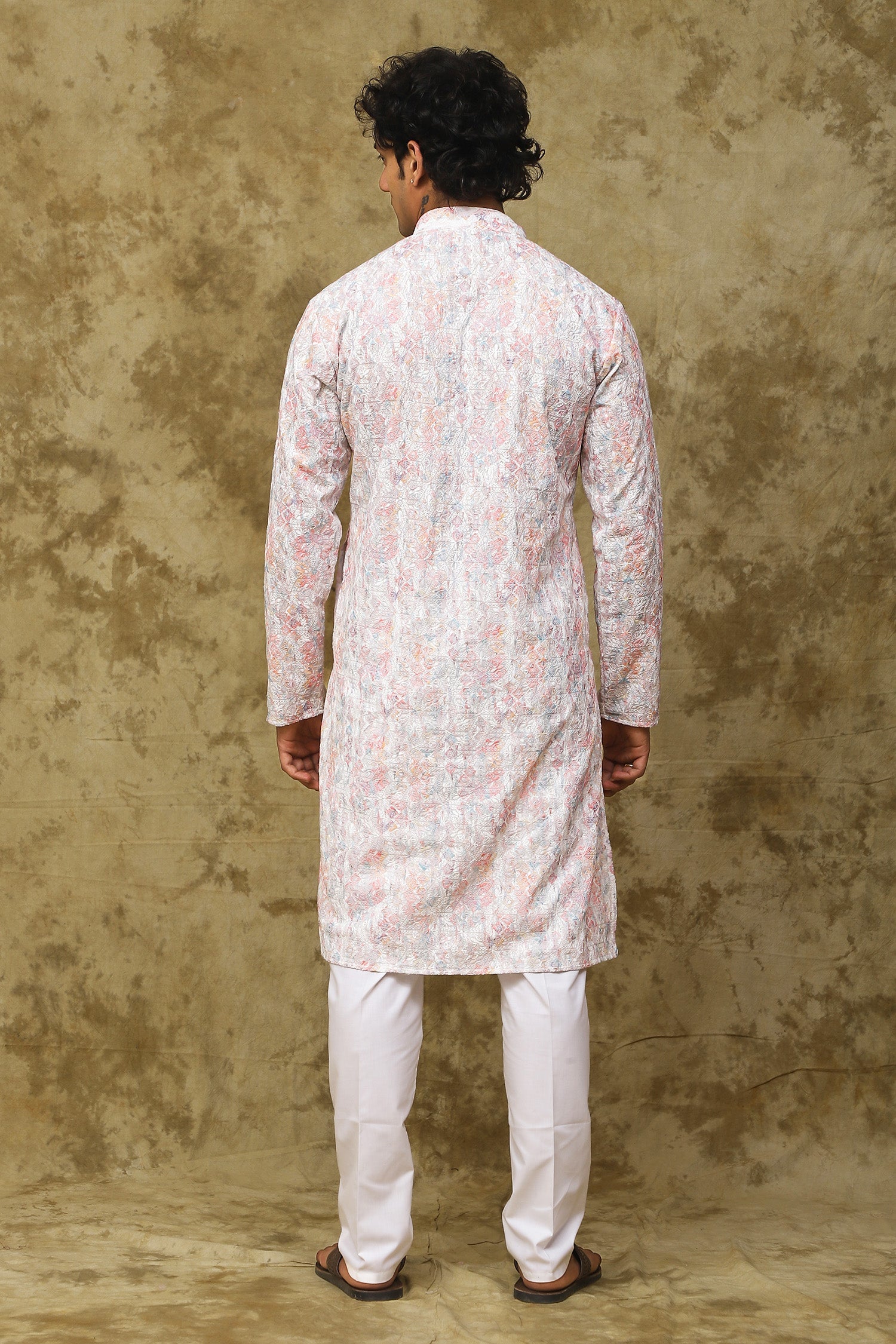 Bluesaanchi Men's Chikankari Embroidered Kurta Set - White & Pink | Swadesiicart