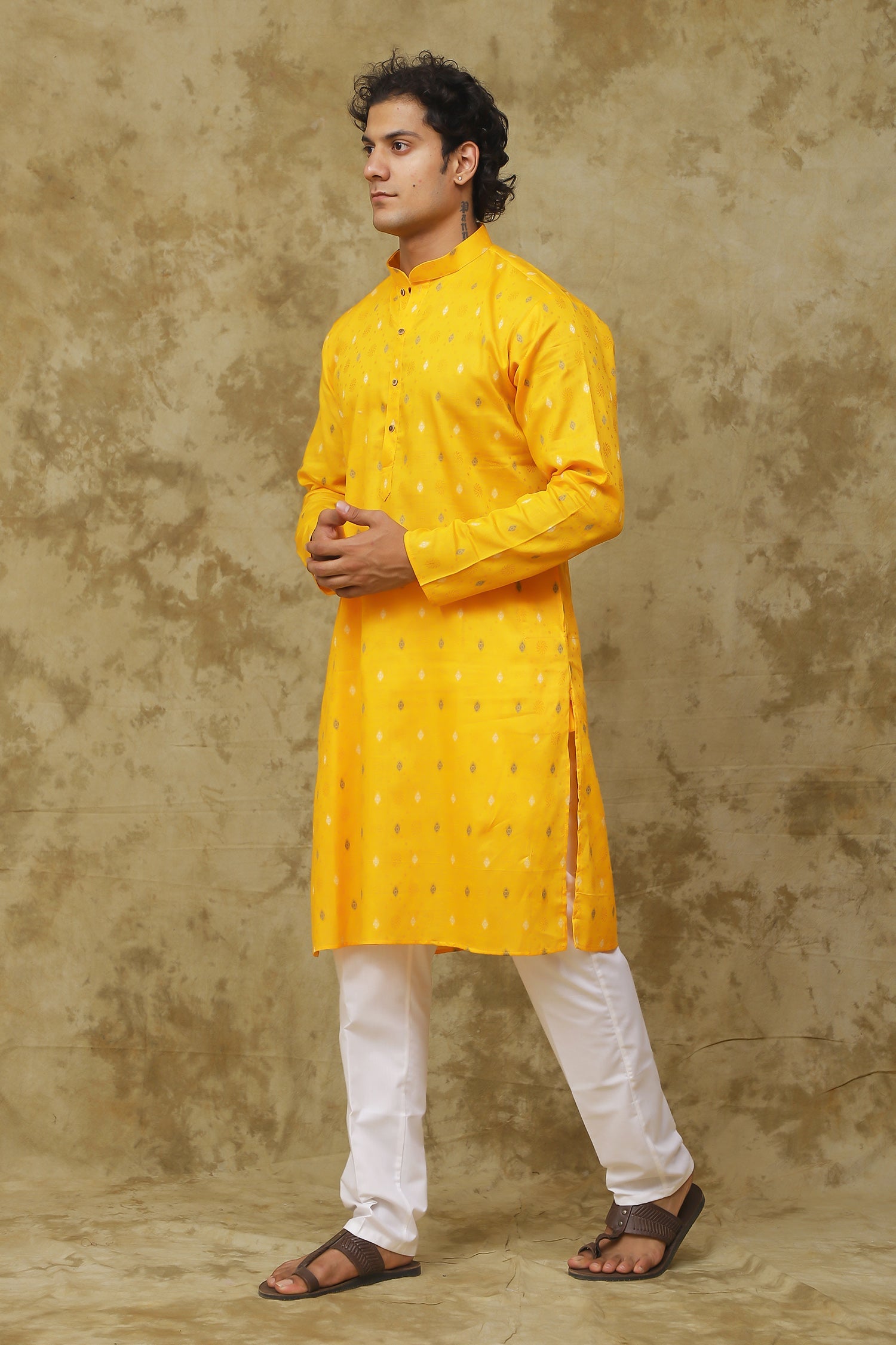 Bluesaanchi Men's Cotton Embroidered Kurta Set - Mustard | Swadesiicart