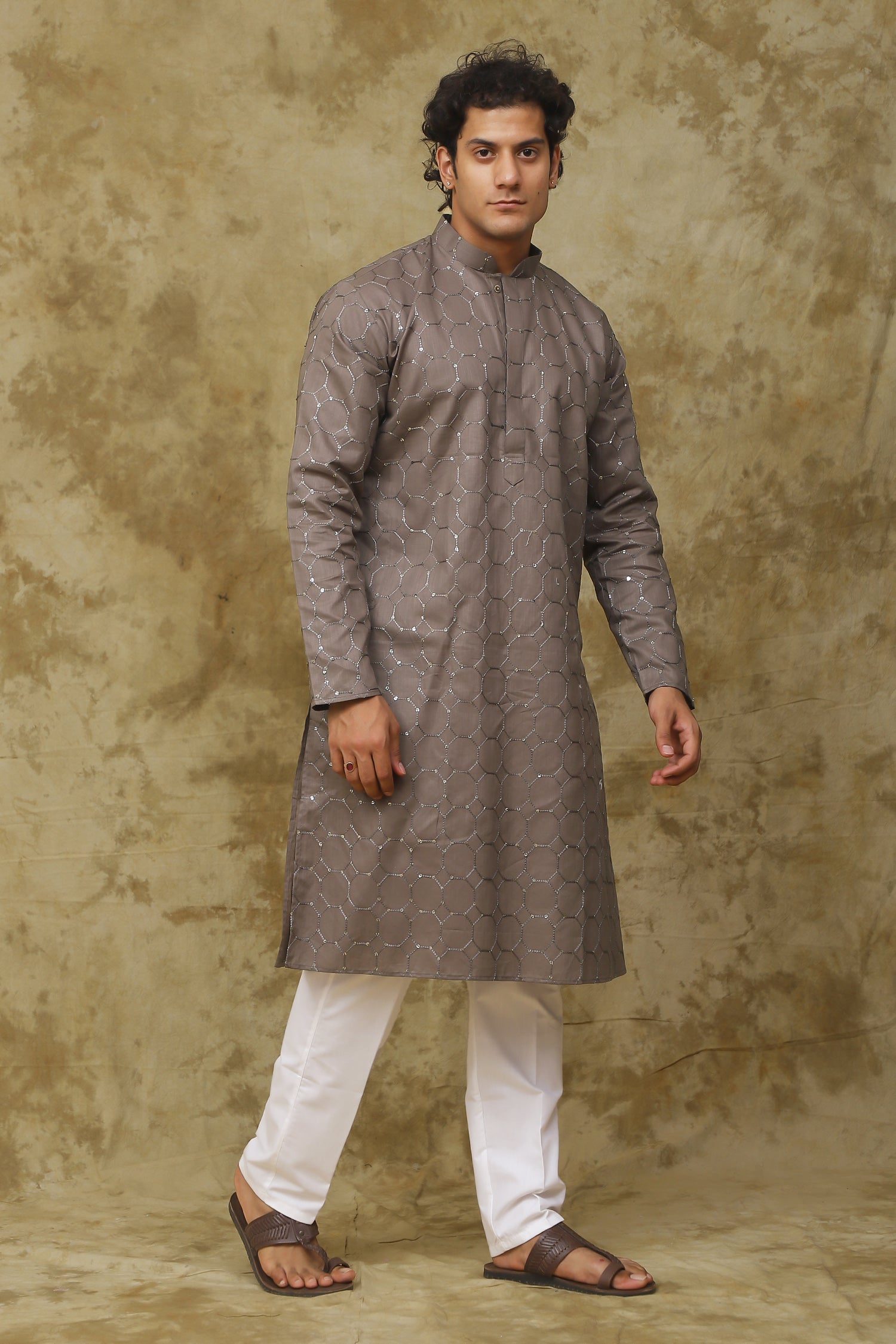Bluesaanchi Men's Mud Octagon Sequin Threadwork Kurta Set | Swadesiicart