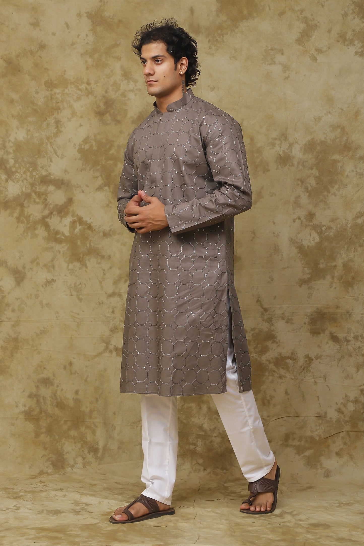 Bluesaanchi Men's Mud Octagon Sequin Threadwork Kurta Set | Swadesiicart