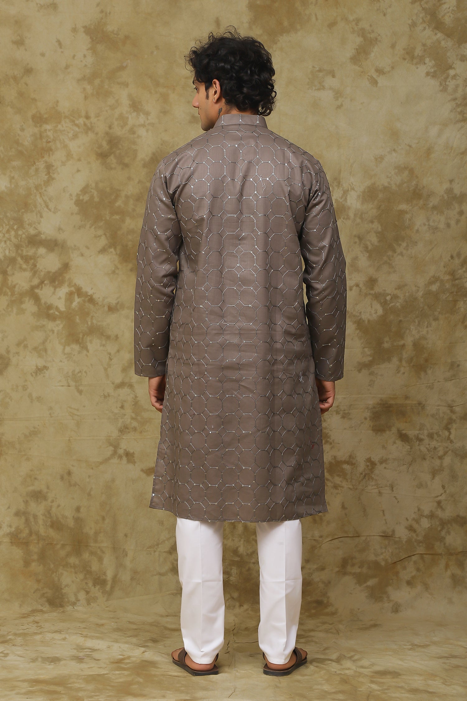 Bluesaanchi Men's Mud Octagon Sequin Threadwork Kurta Set | Swadesiicart