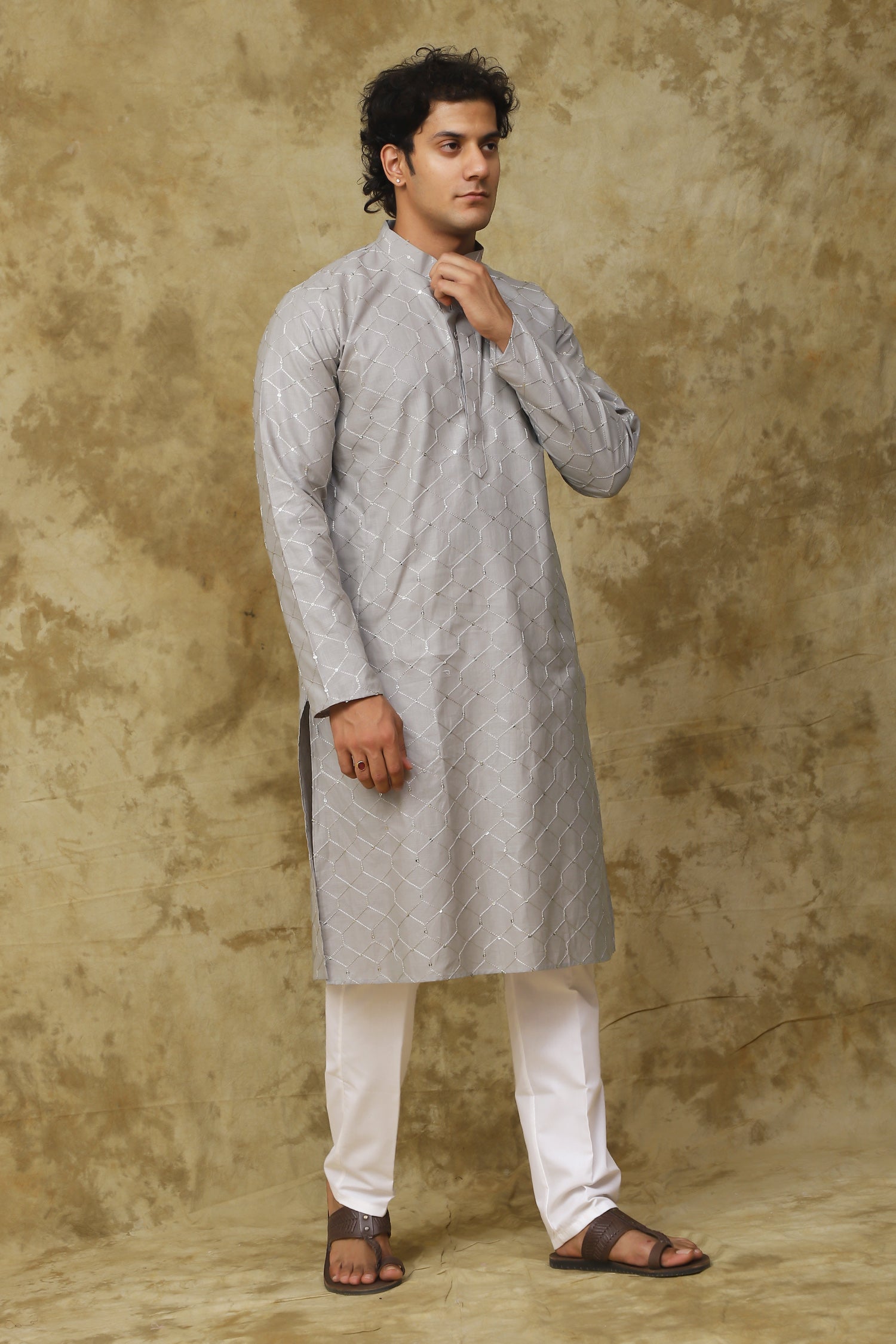 Bluesaanchi Men's Linen Threadwork Kurta Set - Creamy Grey | Swadesiicart