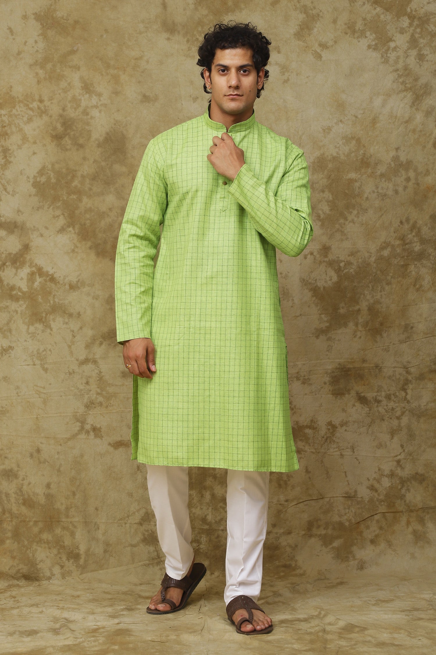 Bluesaanchi Men's Checkered Cotton Kurta Set | Swadesiicart