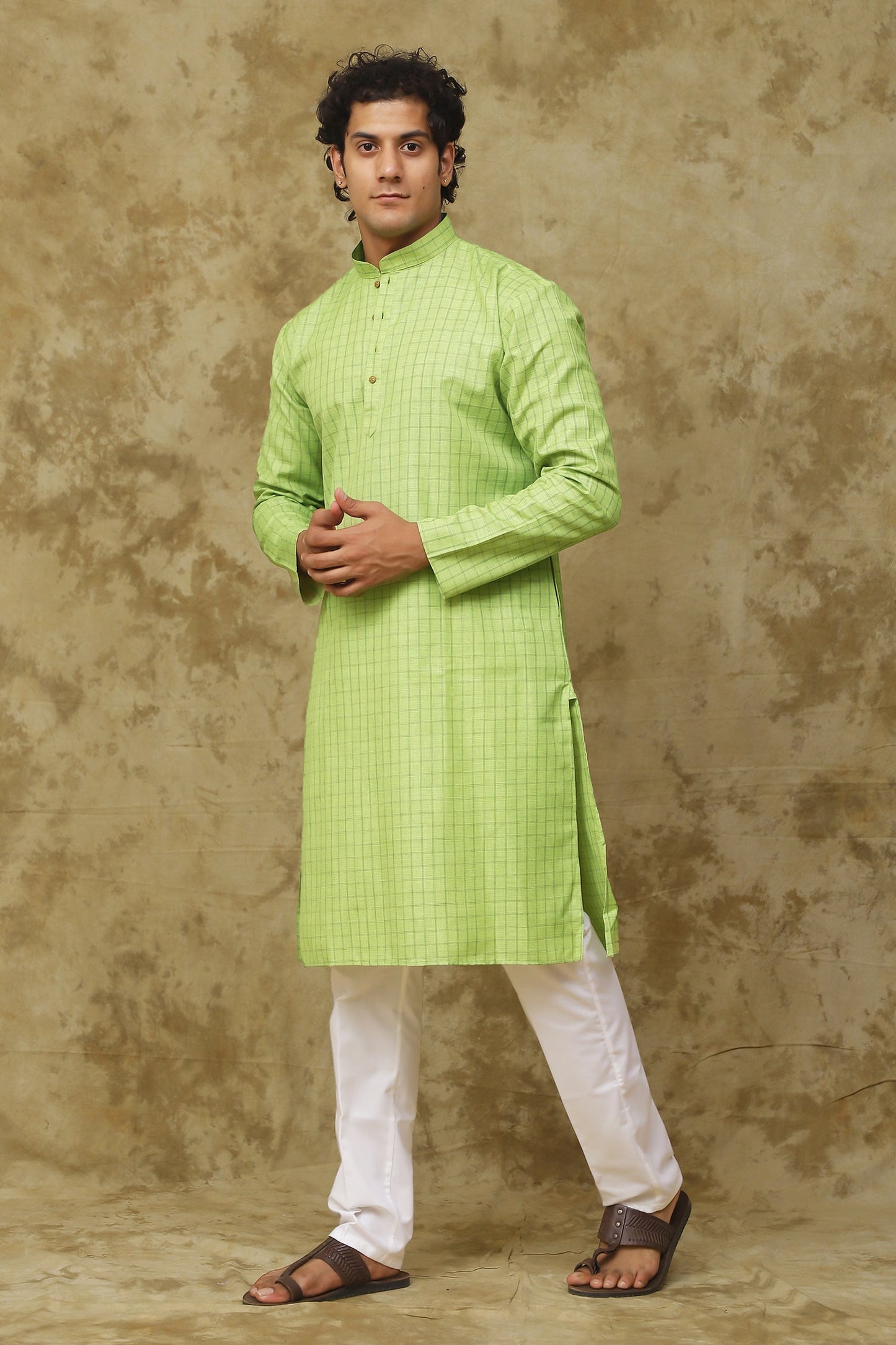 Bluesaanchi Men's Checkered Cotton Kurta Set | Swadesiicart