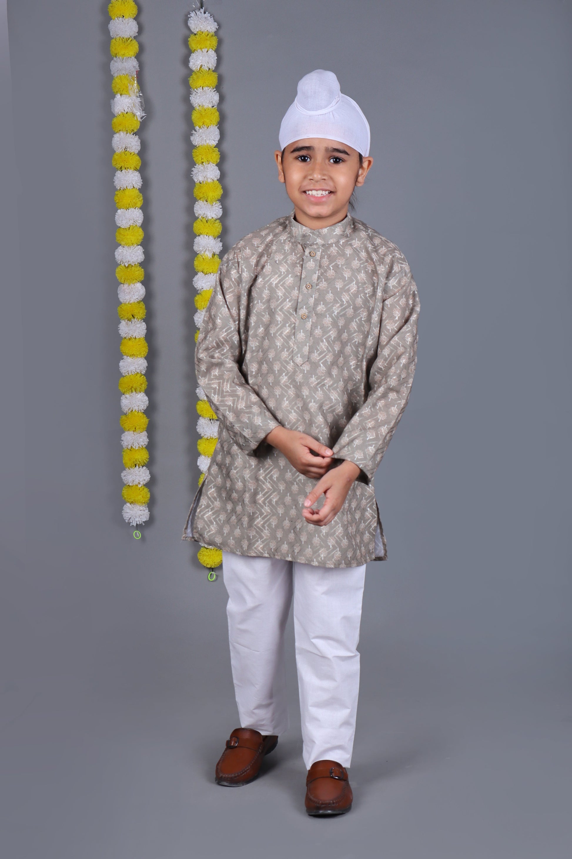 Bluesaanchi Grey Printed Kurta Set – Elegant & Classic for Your Little One | Swadesiicart