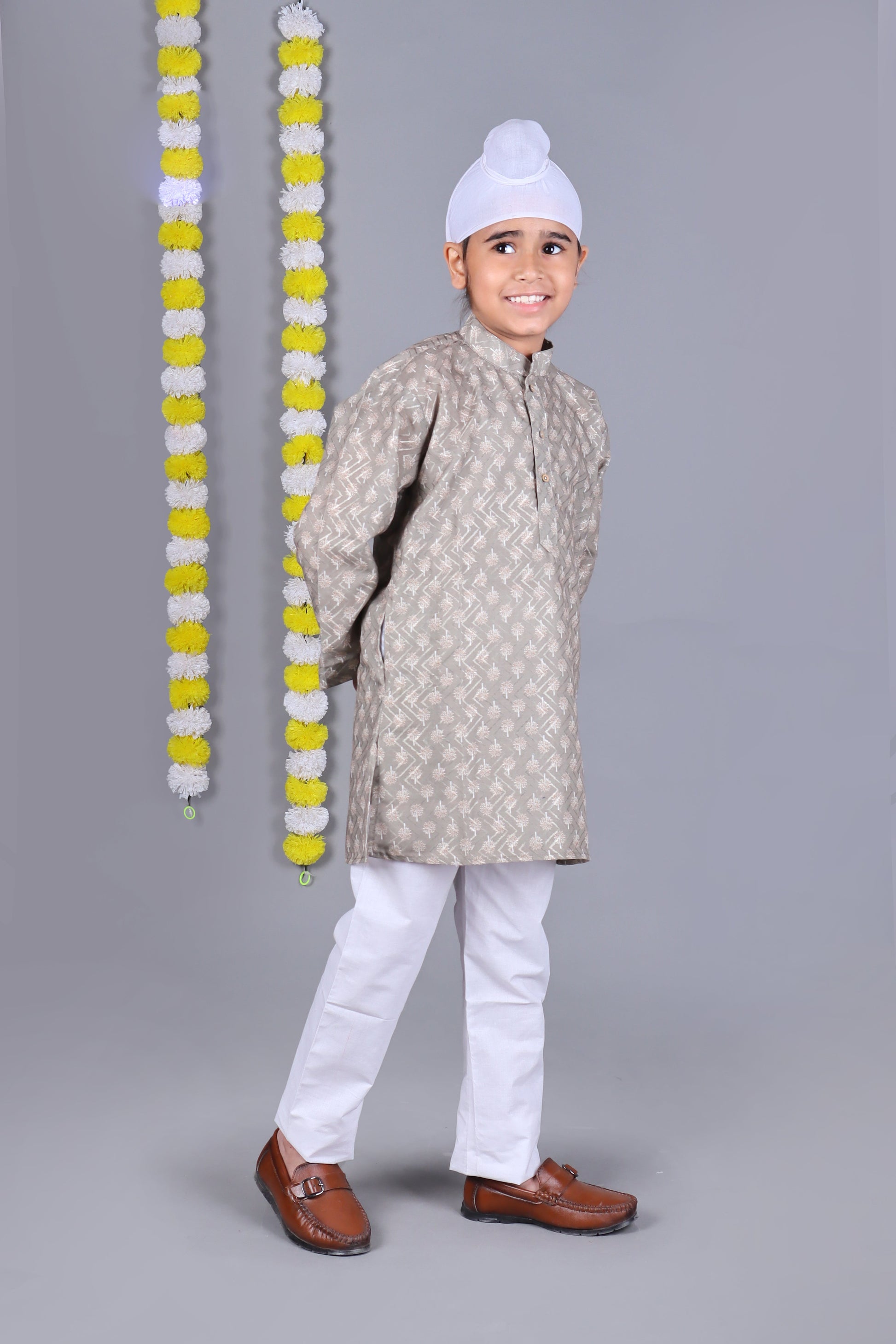 Bluesaanchi Grey Printed Kurta Set – Elegant & Classic for Your Little One | Swadesiicart