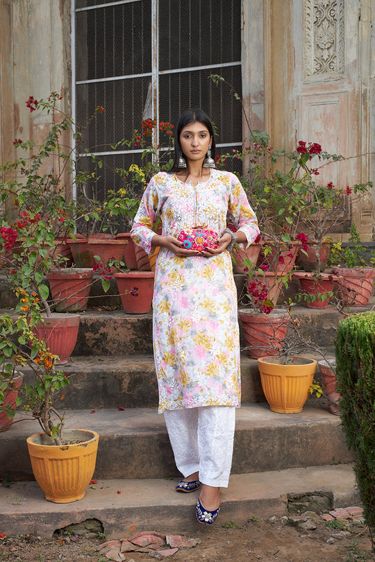 Rangreza Ethnic Leela Mulmul Chikankari Kurta Yellow | Swadesiicart