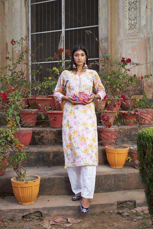 Rangreza Ethnic Leela Mulmul Chikankari Kurta Yellow | Swadesiicart