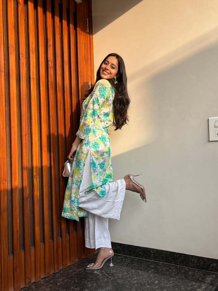 Rangreza Ethnic Leela Mulmul Chikankari Kurta Green | Swadesiicart