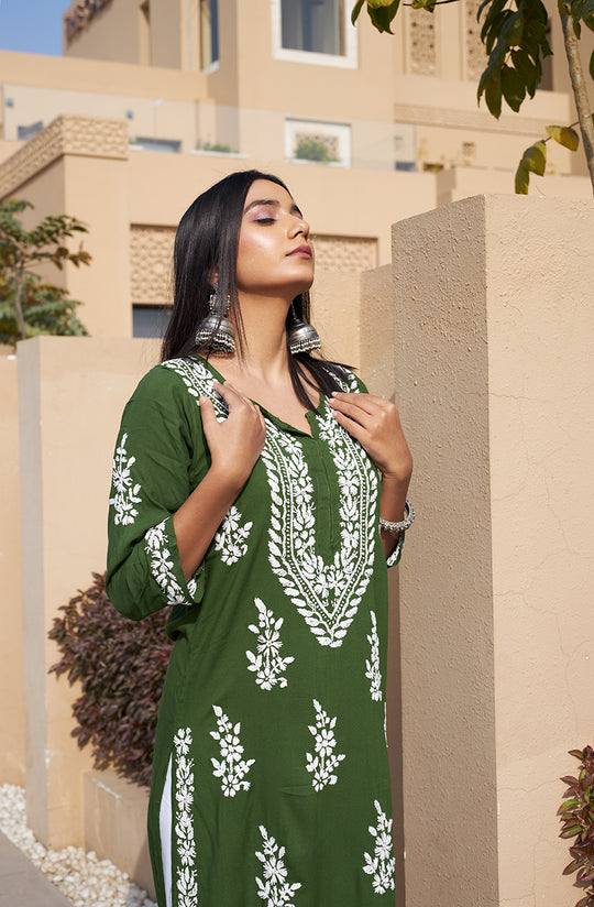 Rangreza Ethnic Liya Chikankari Rayon Kurta Green | Swadesiicart