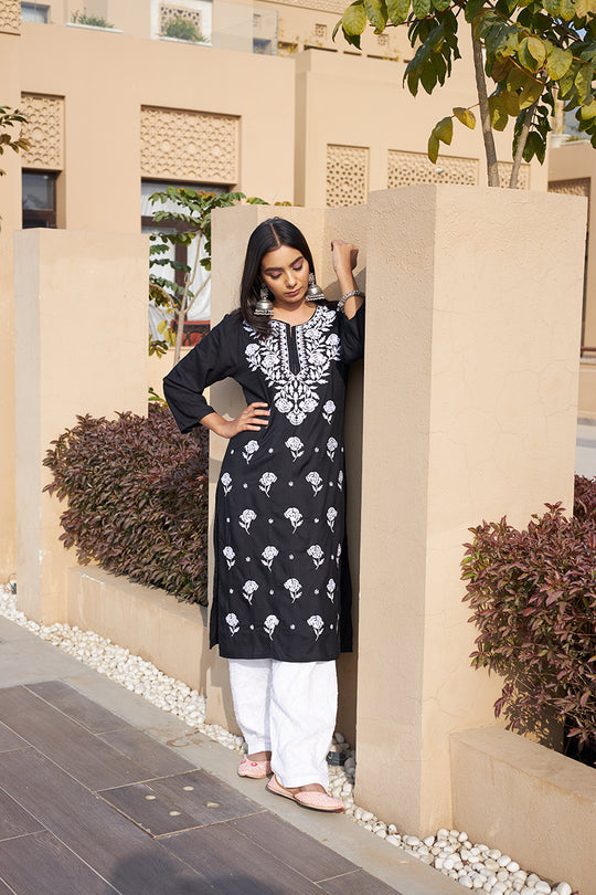 Rangreza Ethnic Chikankari Rayon Kurta Black | Swadesiicart