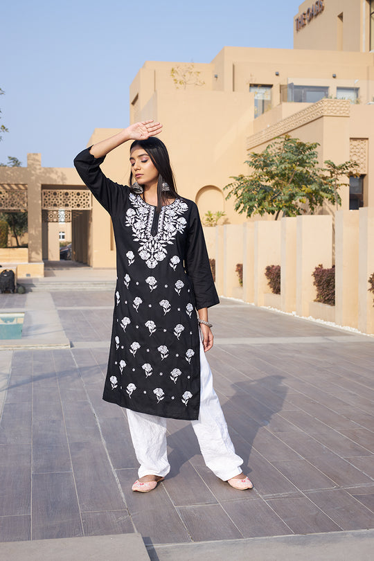 Rangreza Ethnic Chikankari Rayon Kurta Black | Swadesiicart