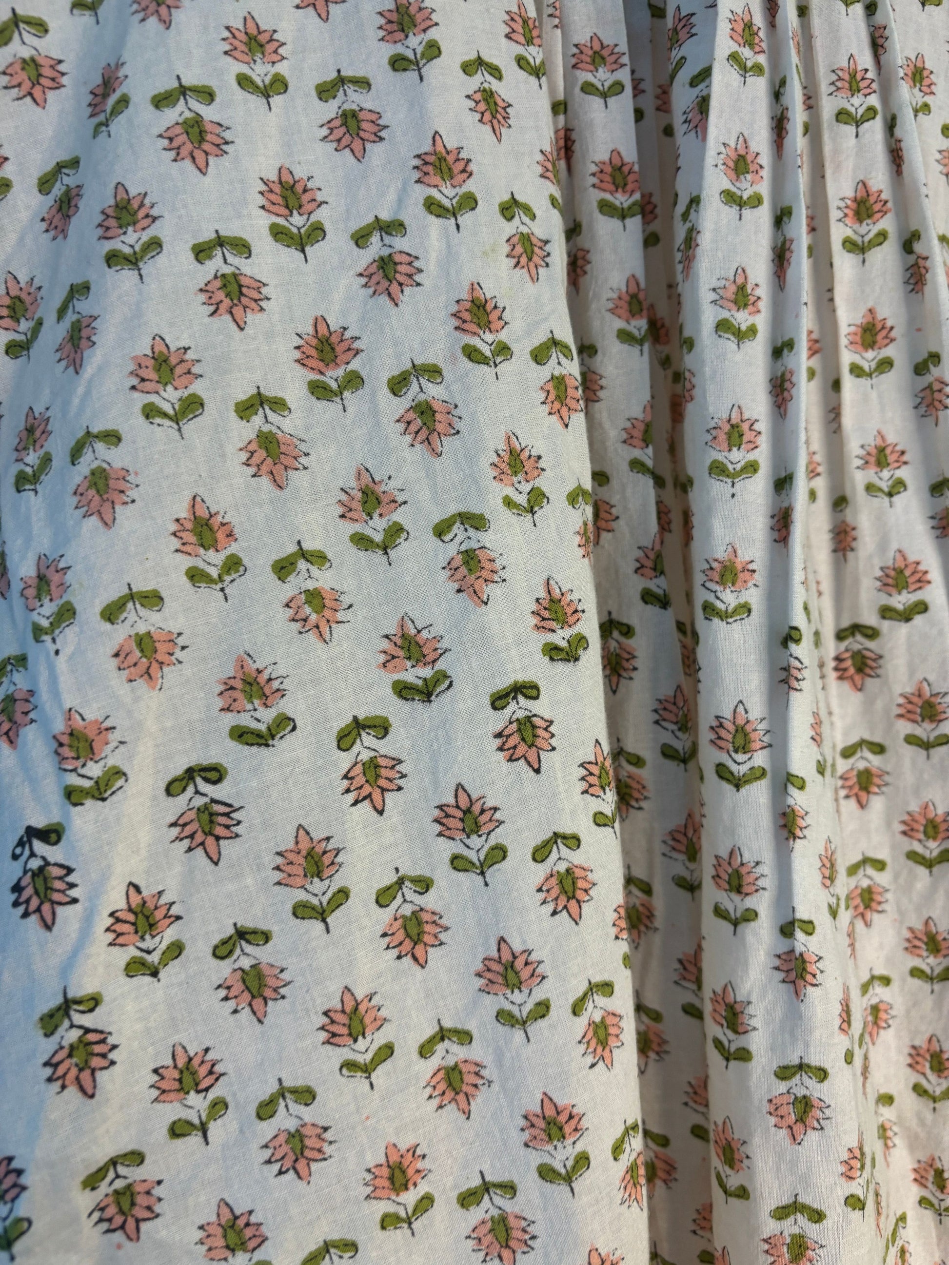 trueBrowns Print Short Kurta | Swadesiicart