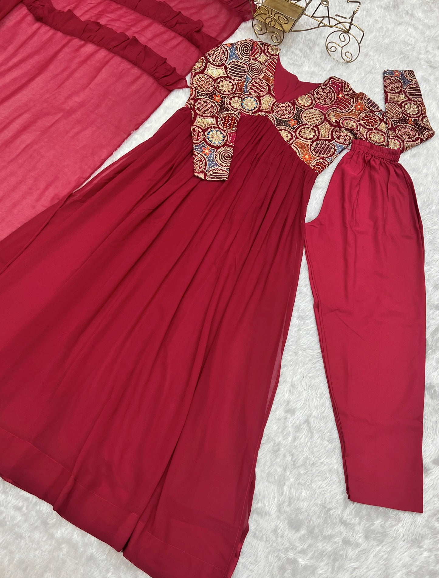 Lorenvalley Fashion Red Heavy Soft Georgette With Embroidered Work Fully Flared Anarkali Pant With Dupatta Set - Red | Swadesiicart