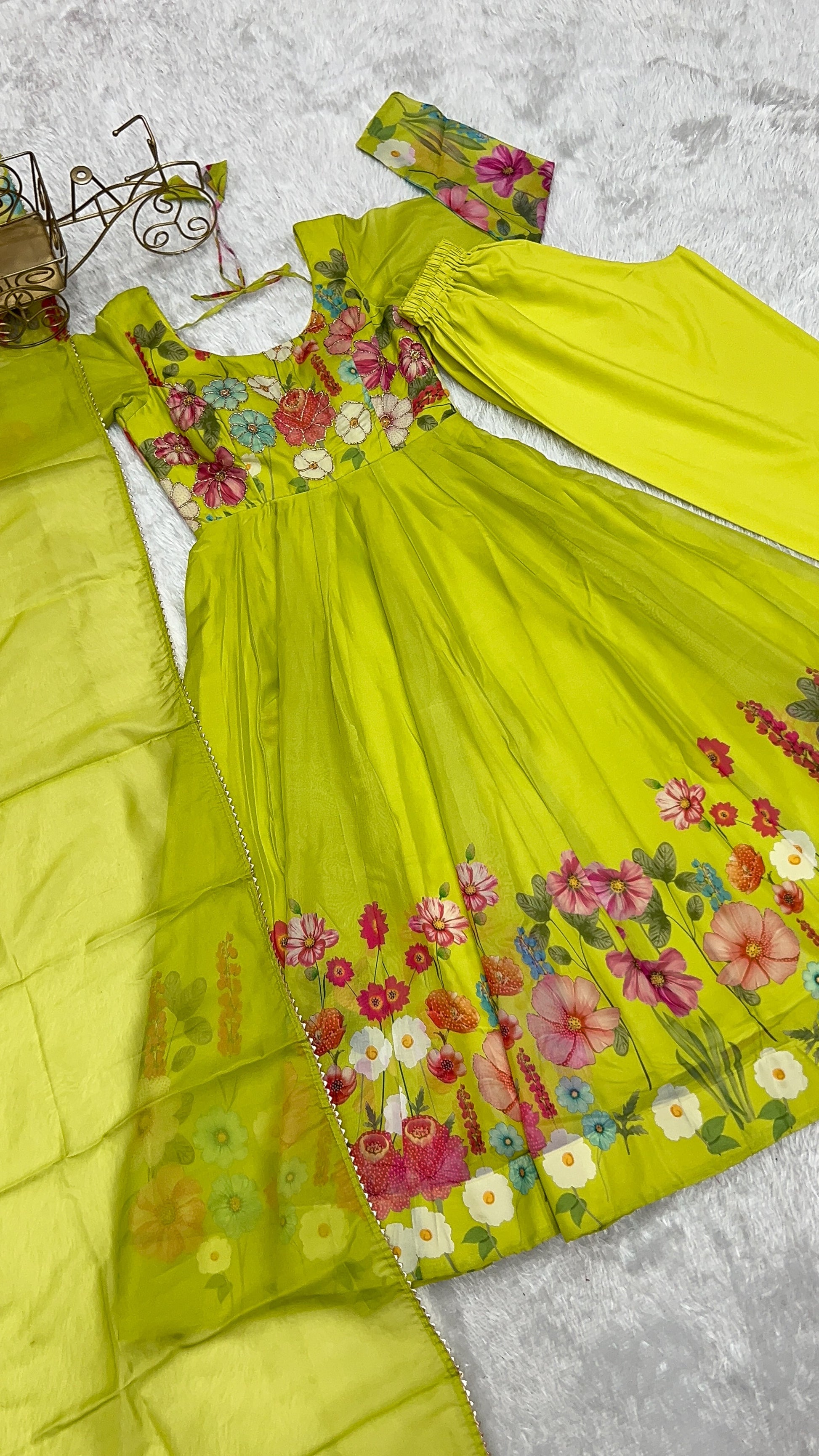 Lorenvalley Fashion Parrot Soft Organza Silk With Floral Print Fully Flared Anarkali Pant With Dupatta Set - Green | Swadesiicart