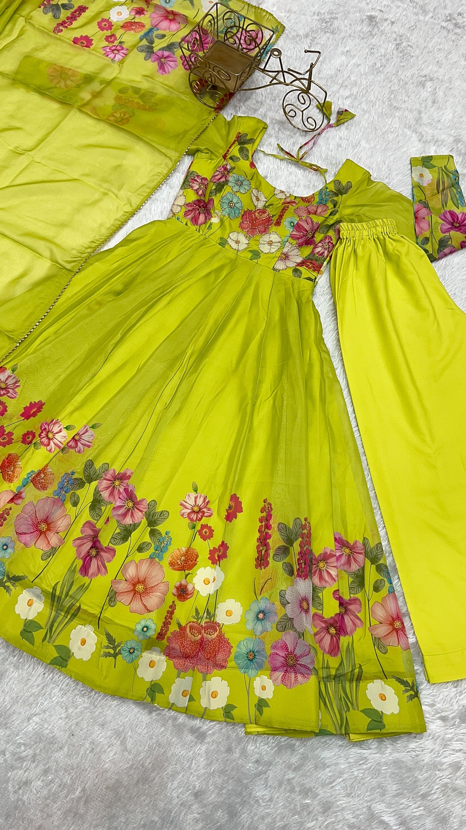 Lorenvalley Fashion Parrot Soft Organza Silk With Floral Print Fully Flared Anarkali Pant With Dupatta Set - Green | Swadesiicart