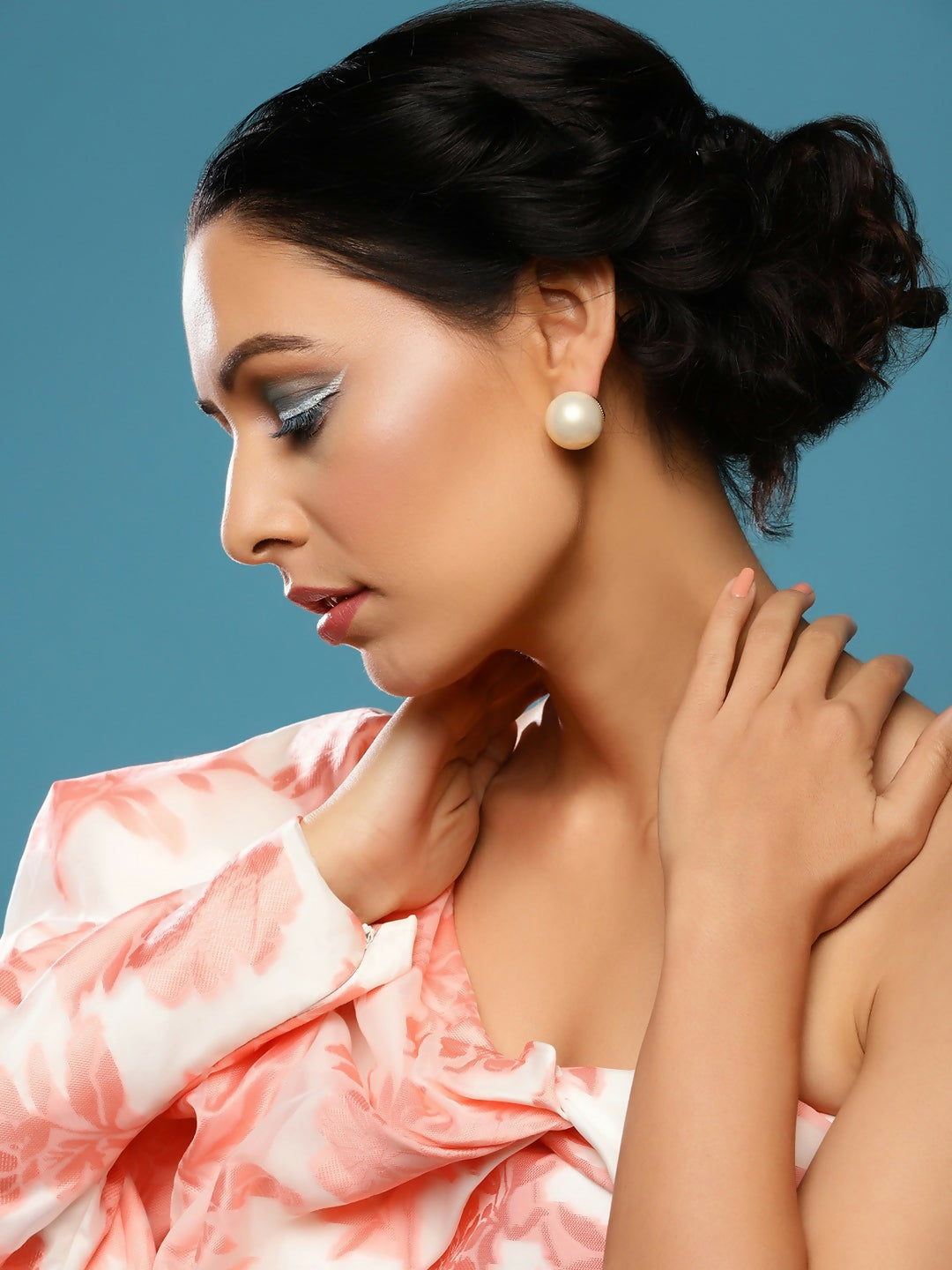 Cream Shine Pearl Studs- Ruby Raang | Swadesiicart