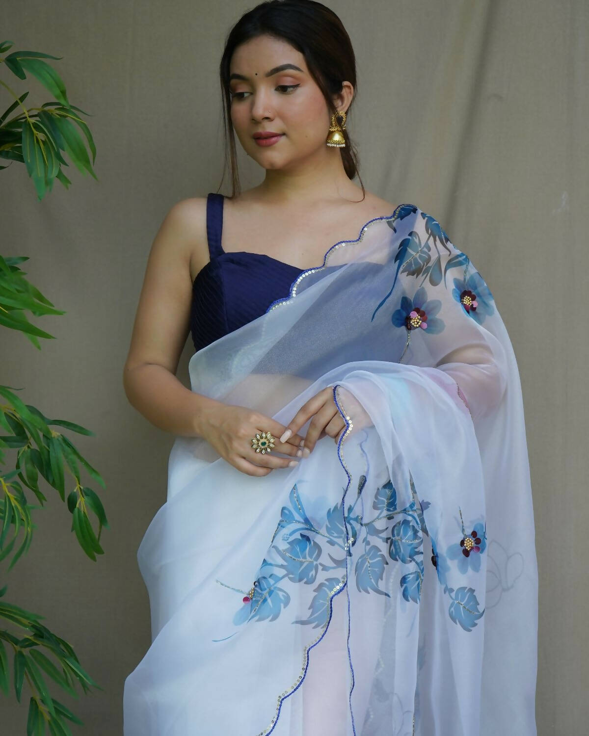 Vamsee White Organza Saree - Swadesiicart