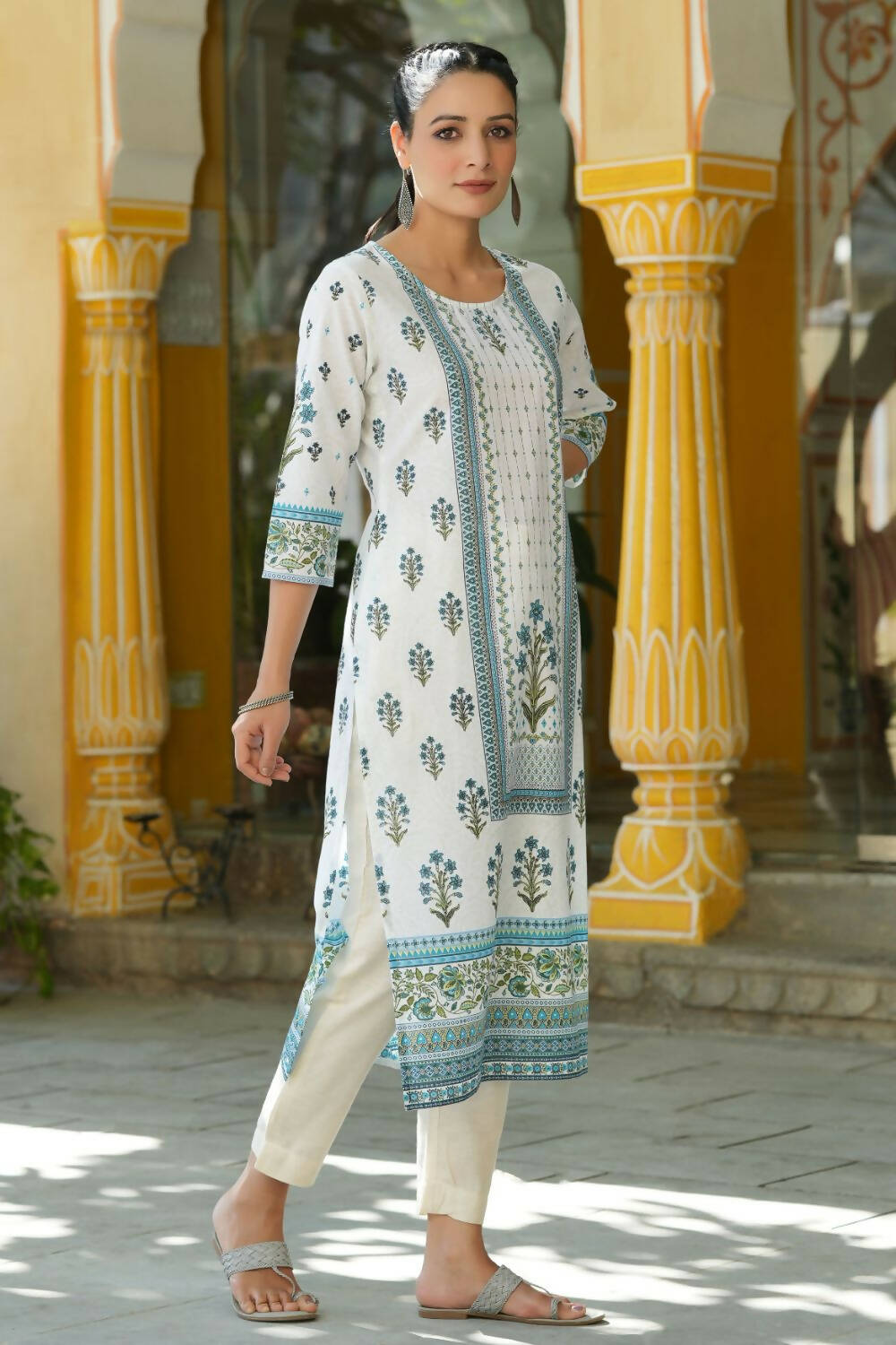 Juniper Women's Blue Printed Straight Kurta | Swadesiicart