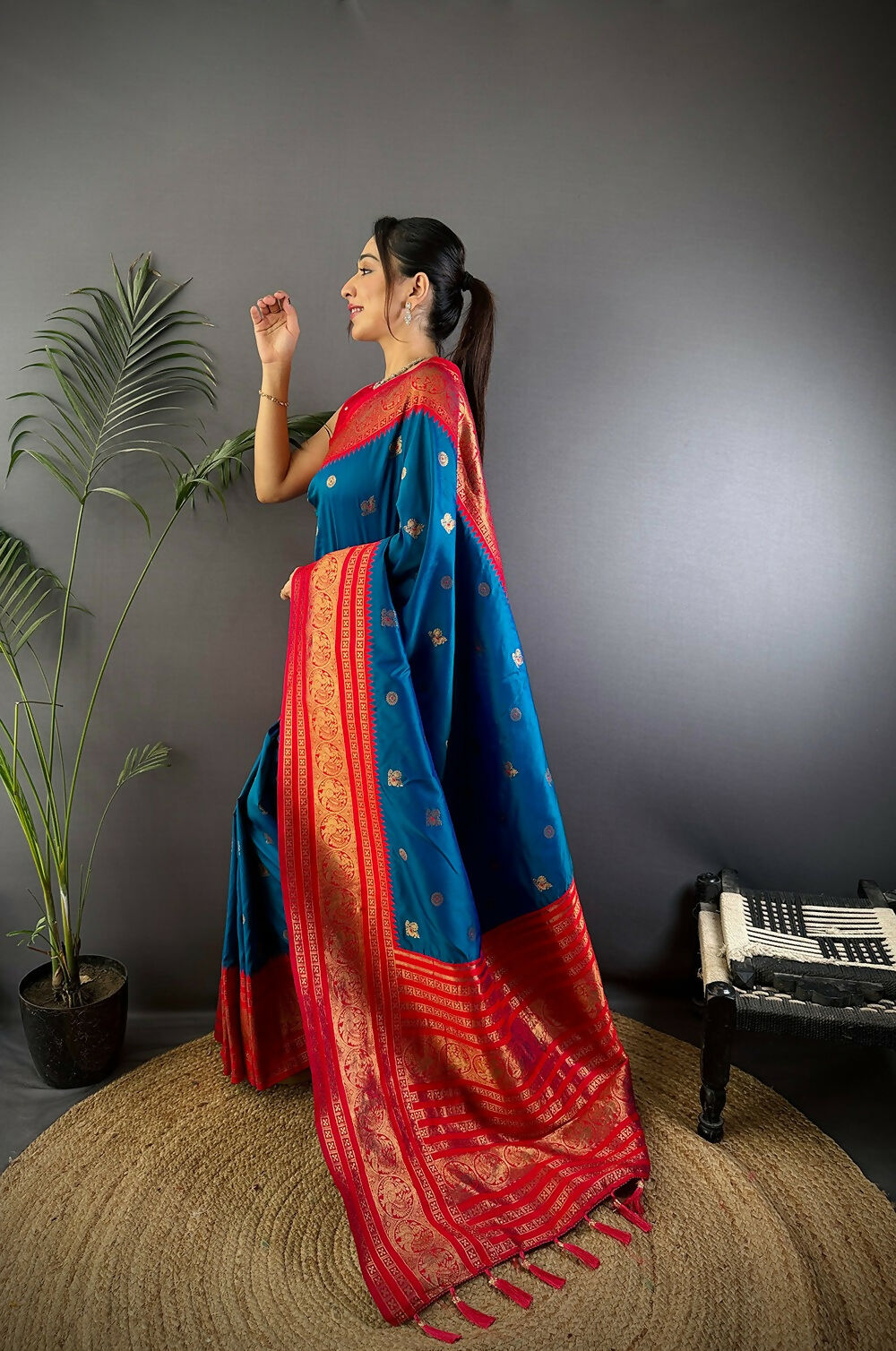 Joban Fashion Banarasi Royal Blue Woven Soft Silk Saree | Swadesiicart