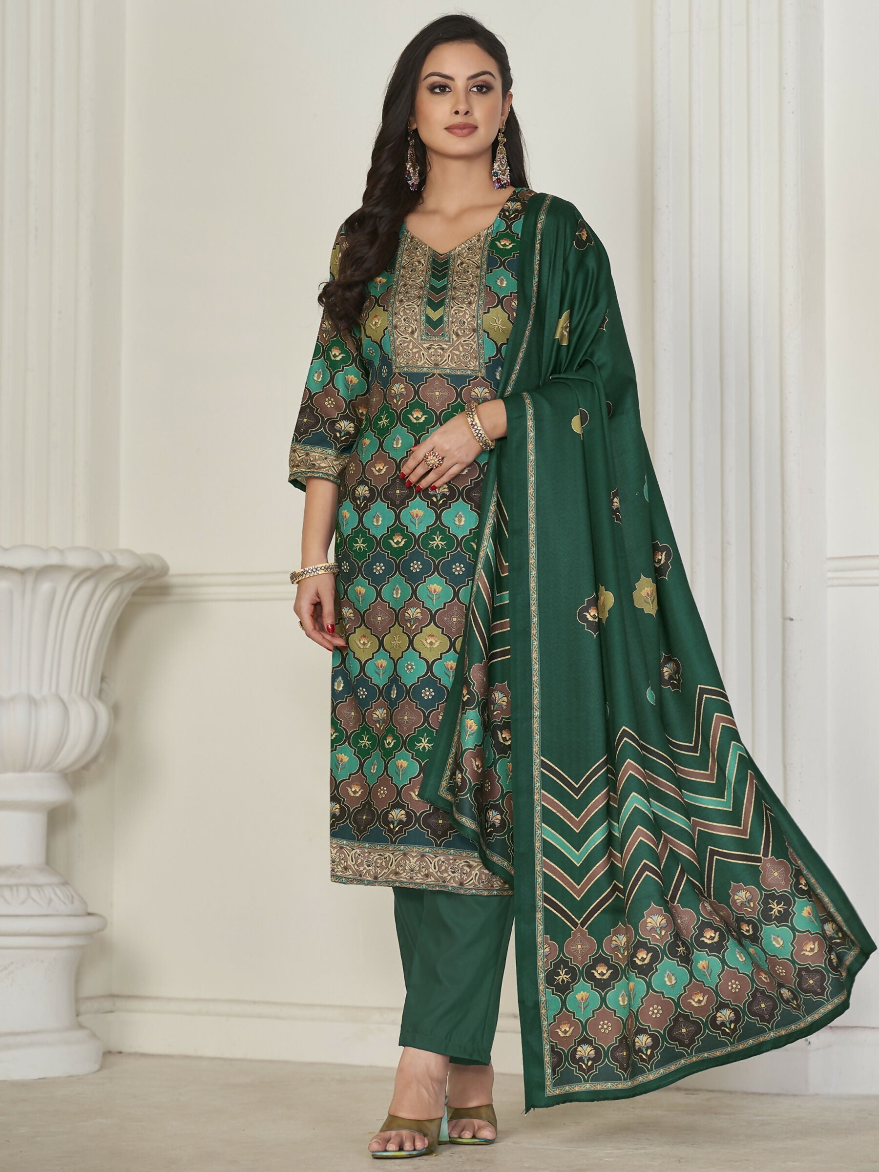 Jyoti Fashion Women's Multicolor Pashmina Digital Printed Kurta with Trouser & Dupatta | Swadesiicart