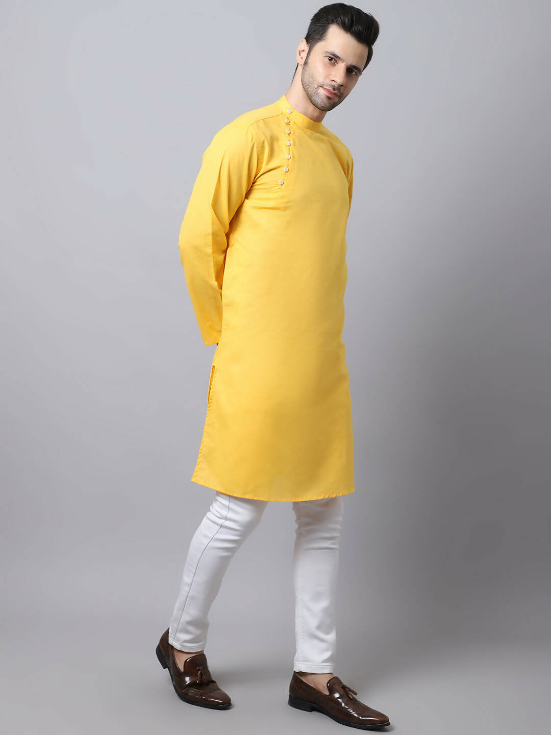 Even Apparels Yellow Pure Cotton Men's Kurta With Side Placket | Swadesiicart
