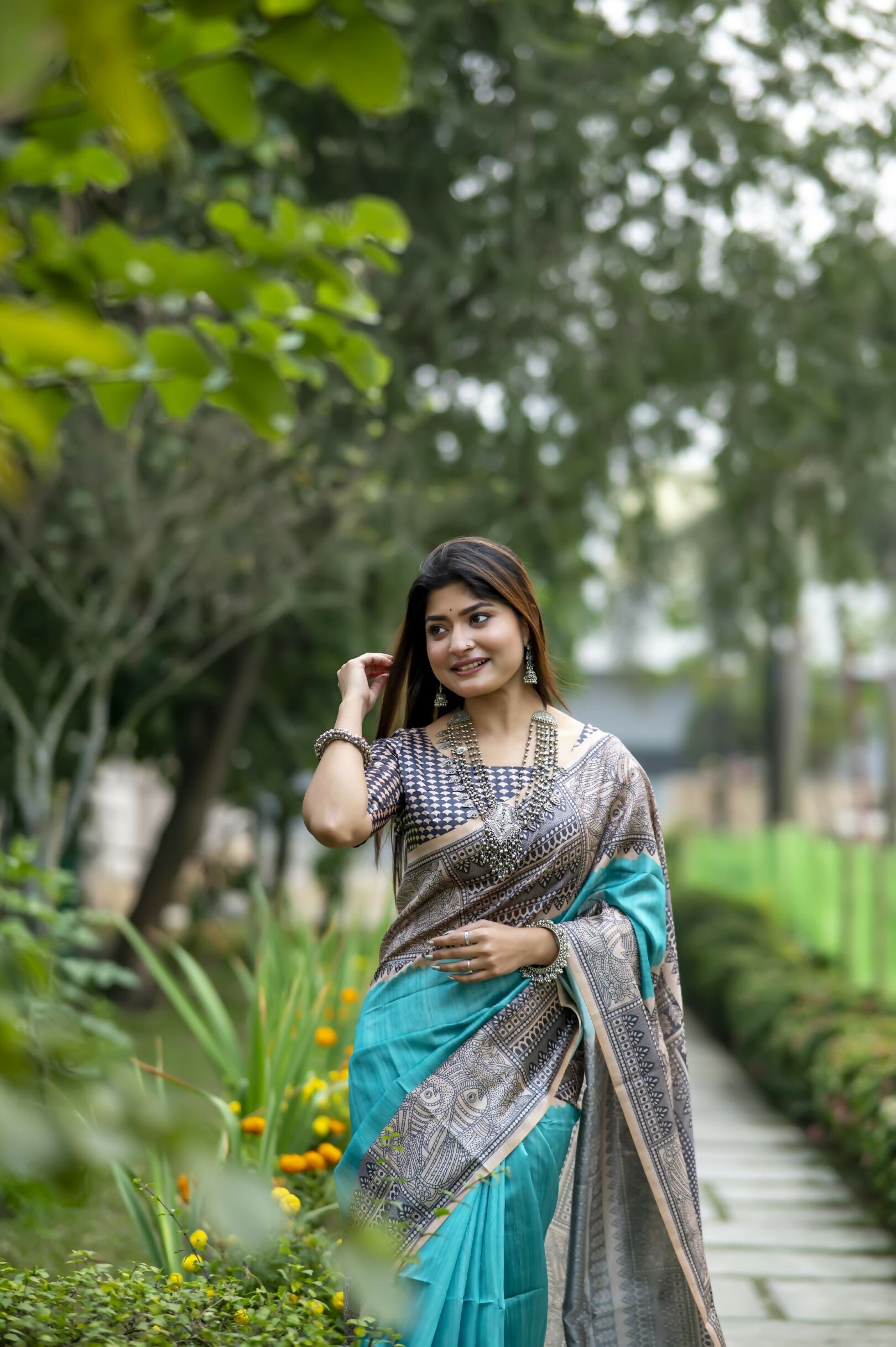 Vishnu Weaves Women's Rama Soft Tussar Silk Saree with Blouse - Swadesiicart
