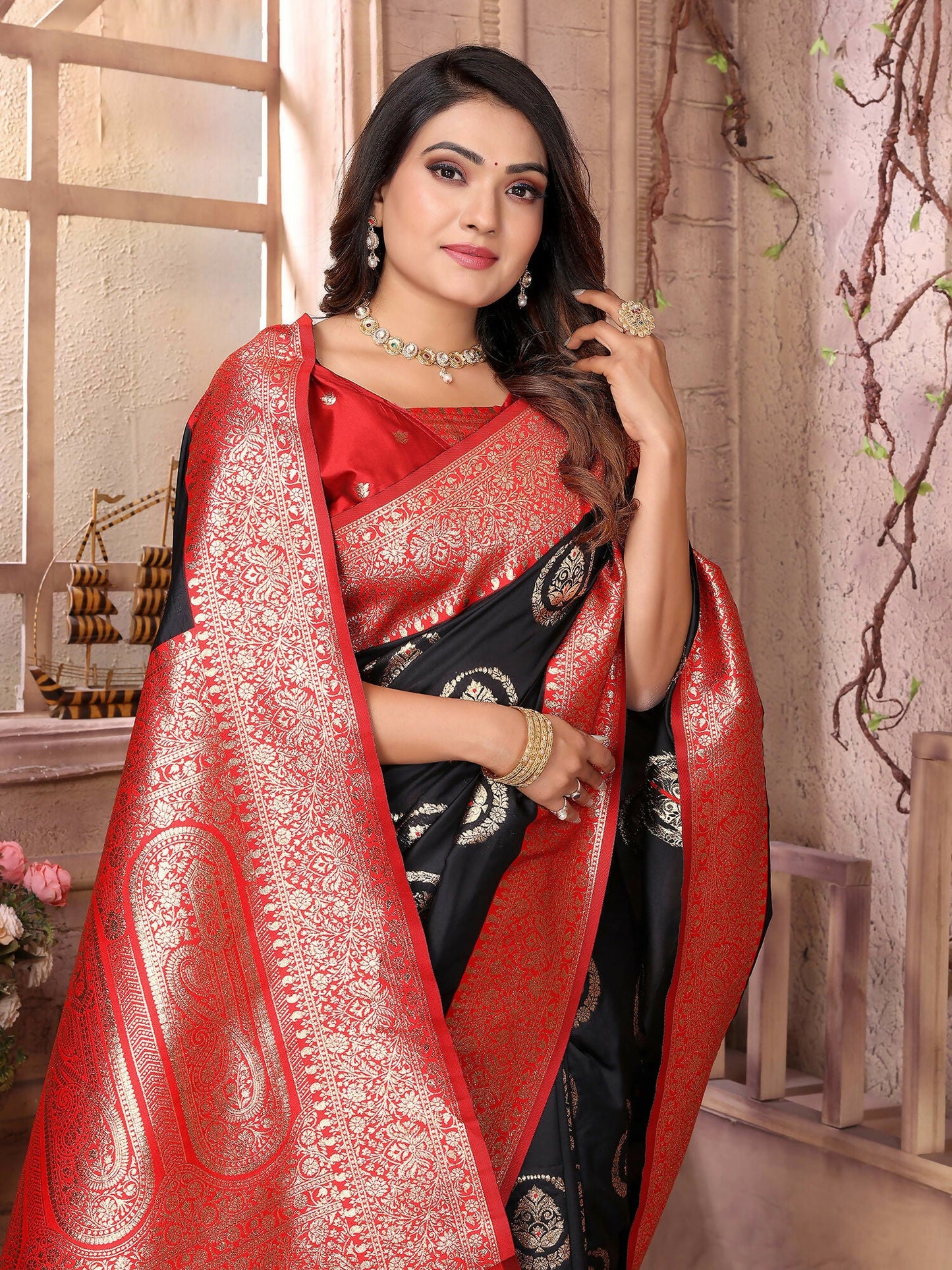 Joban Fashion Black Banarasi Soft Silk Woven Saree | Swadesiicart