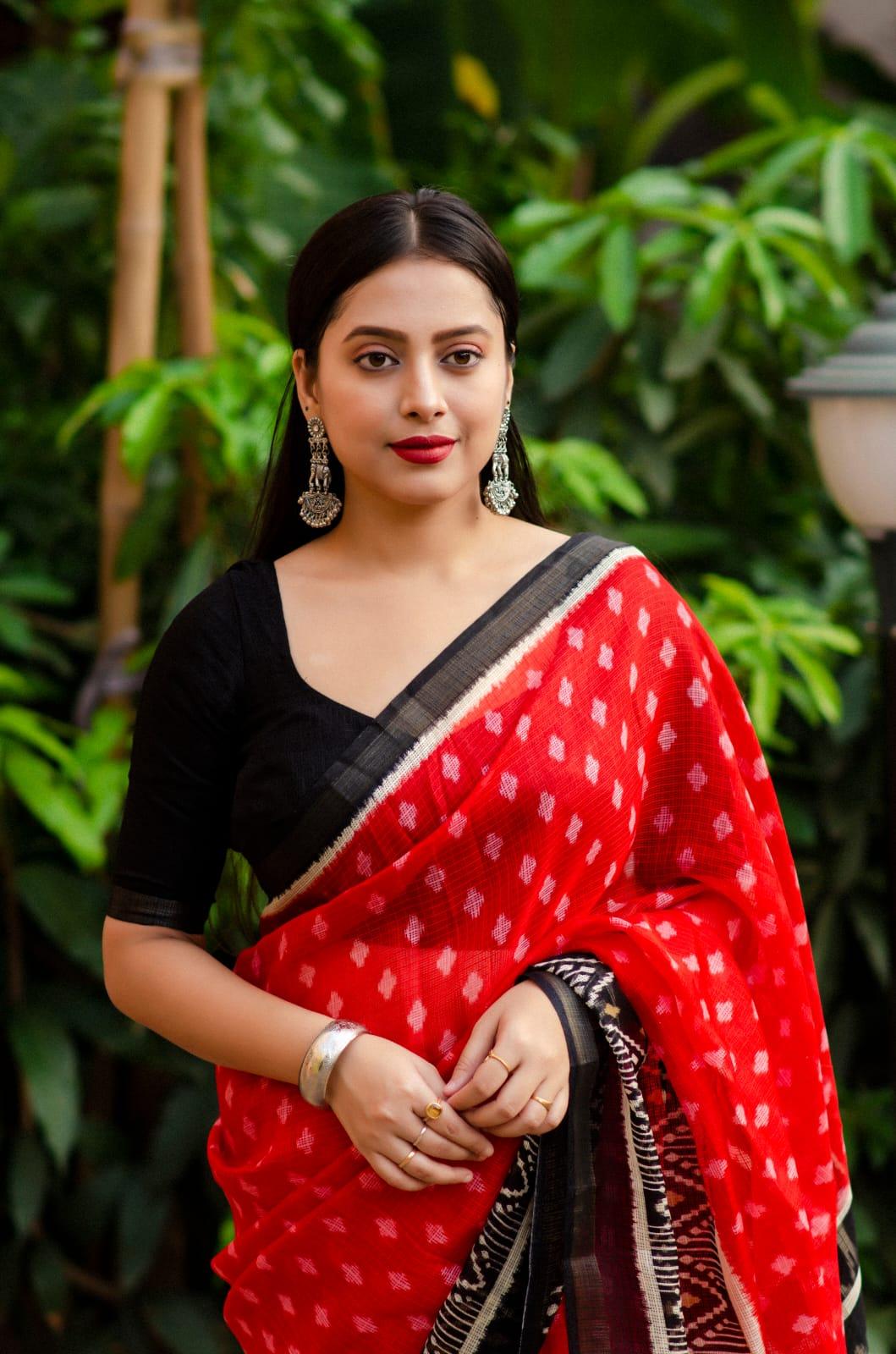 Red Polycotton Ethnic Motifs Saree with Unstitched Blouse - Hiral Fashion | Swadesiicart