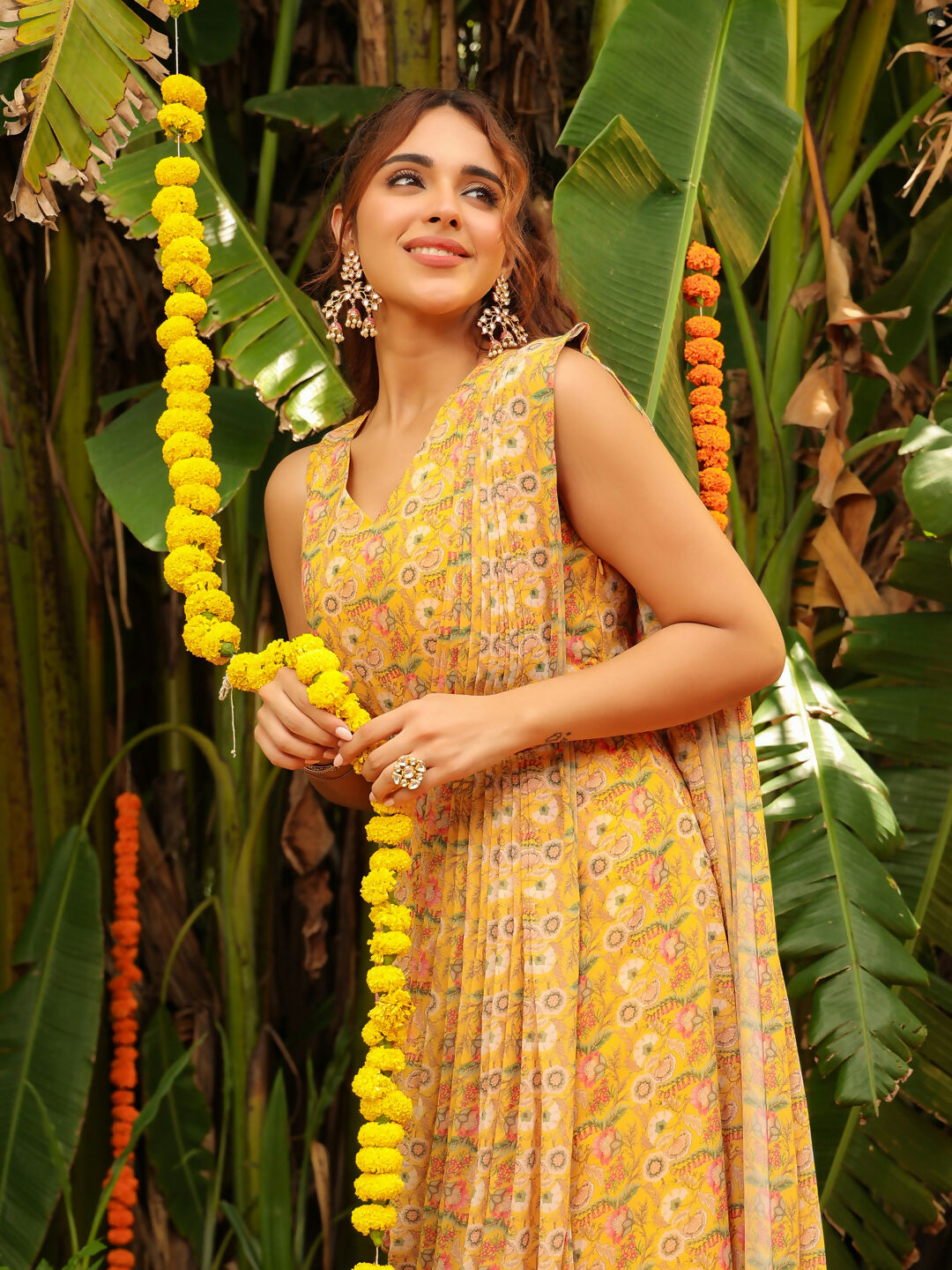 Janasya Mustard Georgette Floral Saree | Swadesiicart