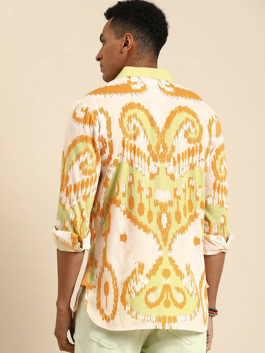 Off White Men Pure Cotton Relaxed Opaque Printed Casual Resort Shirt - Mahotsav | Swadesiicart