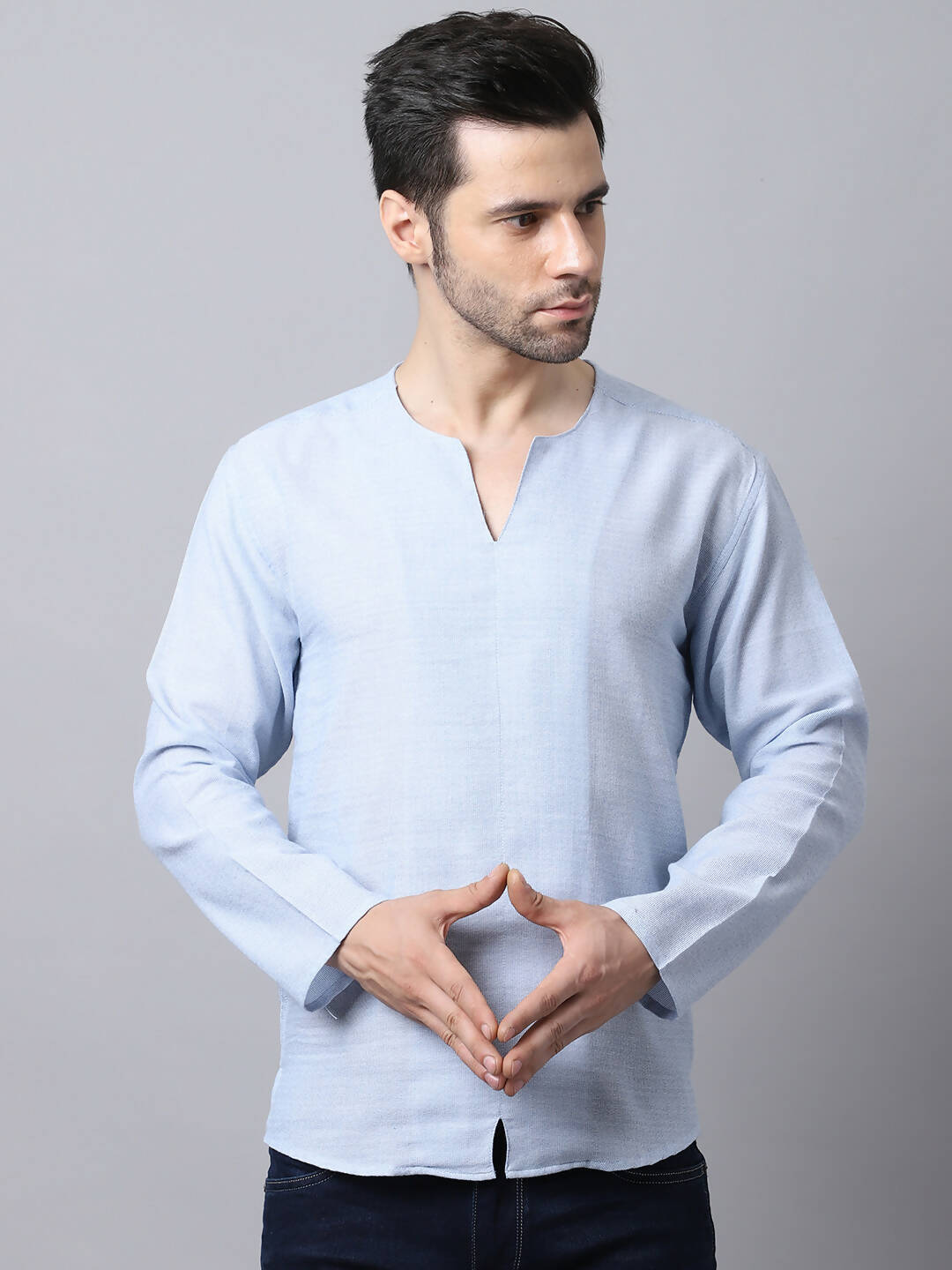 Even Apparels Men's Blue Pure Cotton Round Neck Slit Kurta | Swadesiicart