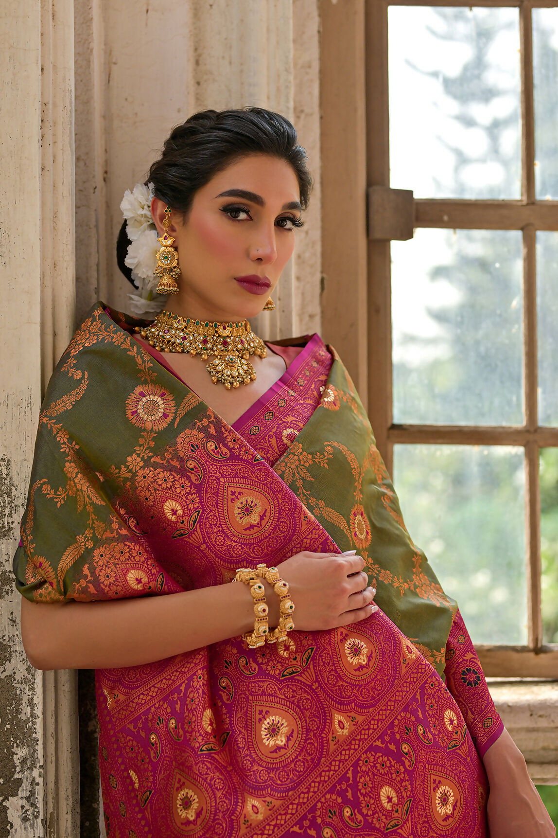 Vishnu Weaves Women's Mehndi Banarasi Silk Zari Woven Saree with Blouse - Swadesiicart