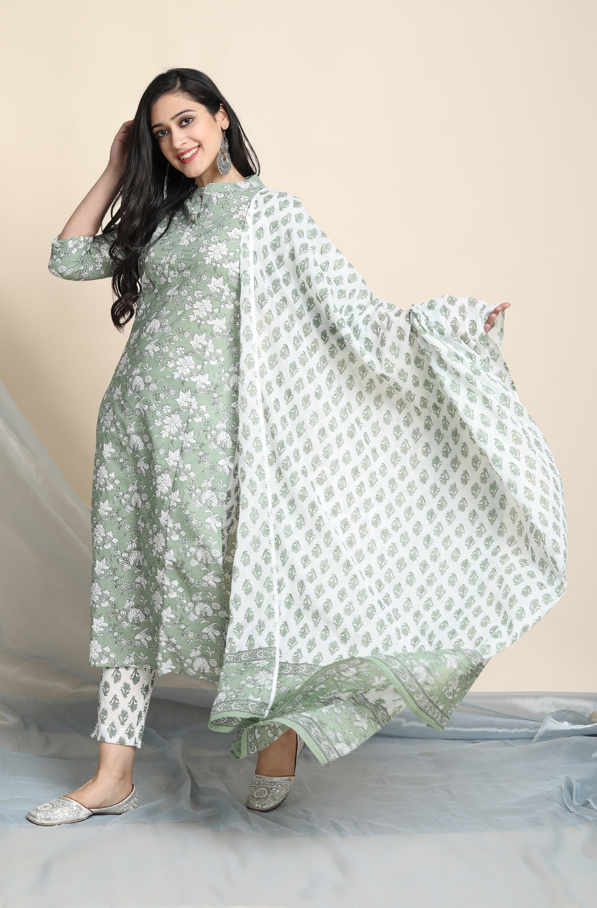 Janasya Women's Light Green Cotton Floral Print Kurta With Pant And Dupatta | Swadesiicart