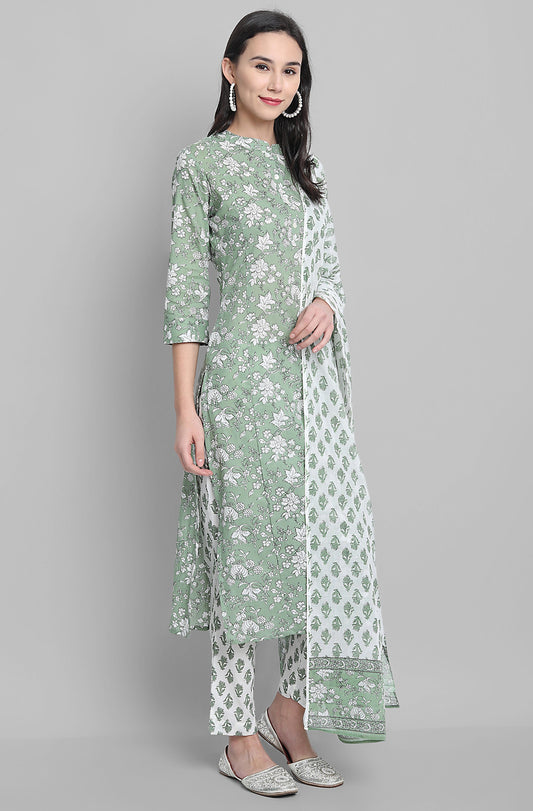 Janasya Women's Light Green Cotton Floral Print Kurta With Pant And Dupatta | Swadesiicart