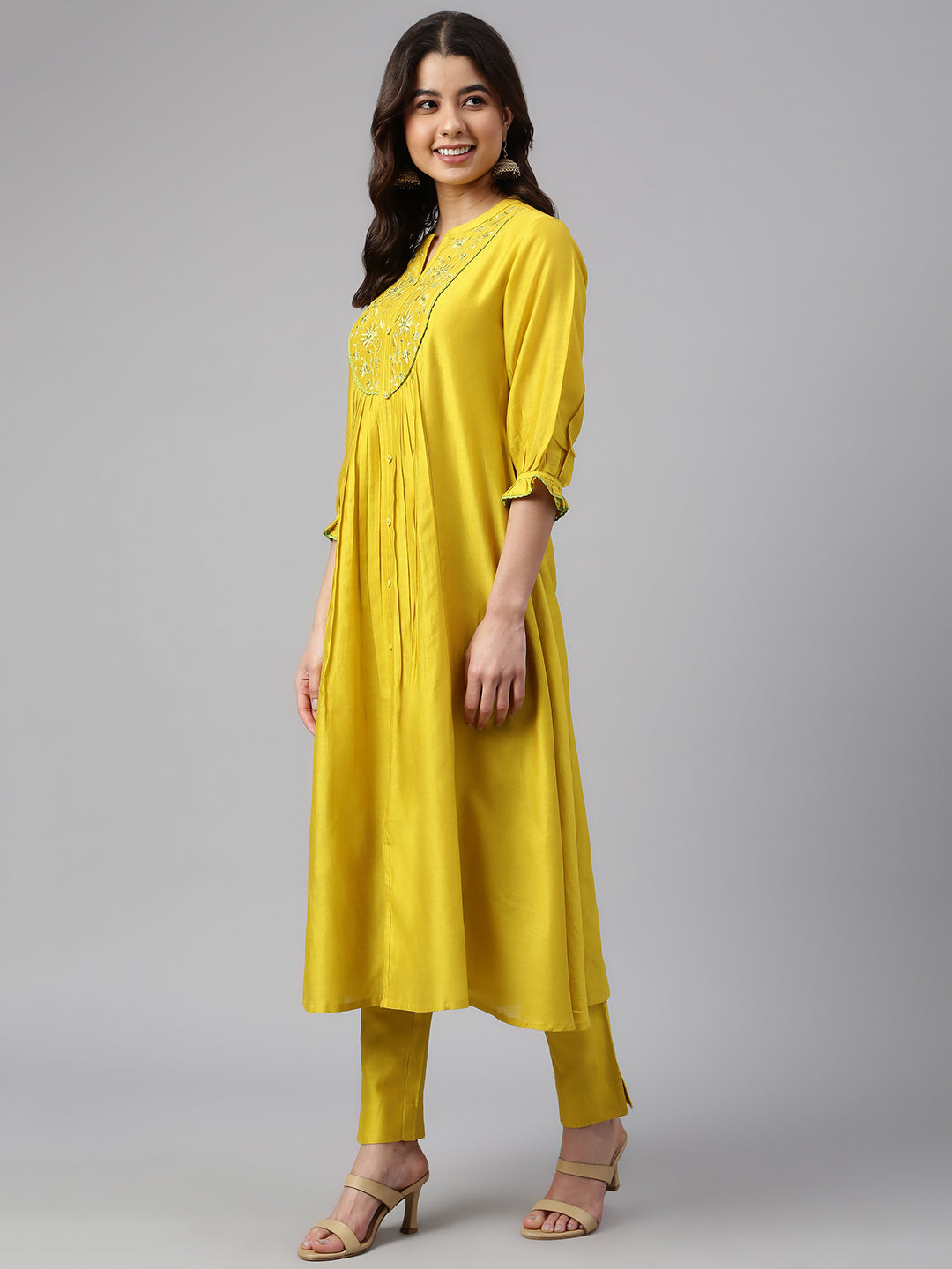 Janasya Women's Yellow Crepe Silk Solid Kurta With Pant | Swadesiicart