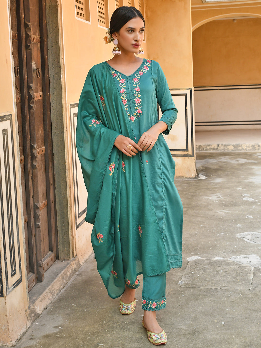 Janasya Women's Green Poly Silk Floral Embroidered Kurta With Pant And Dupatta | Swadesiicart